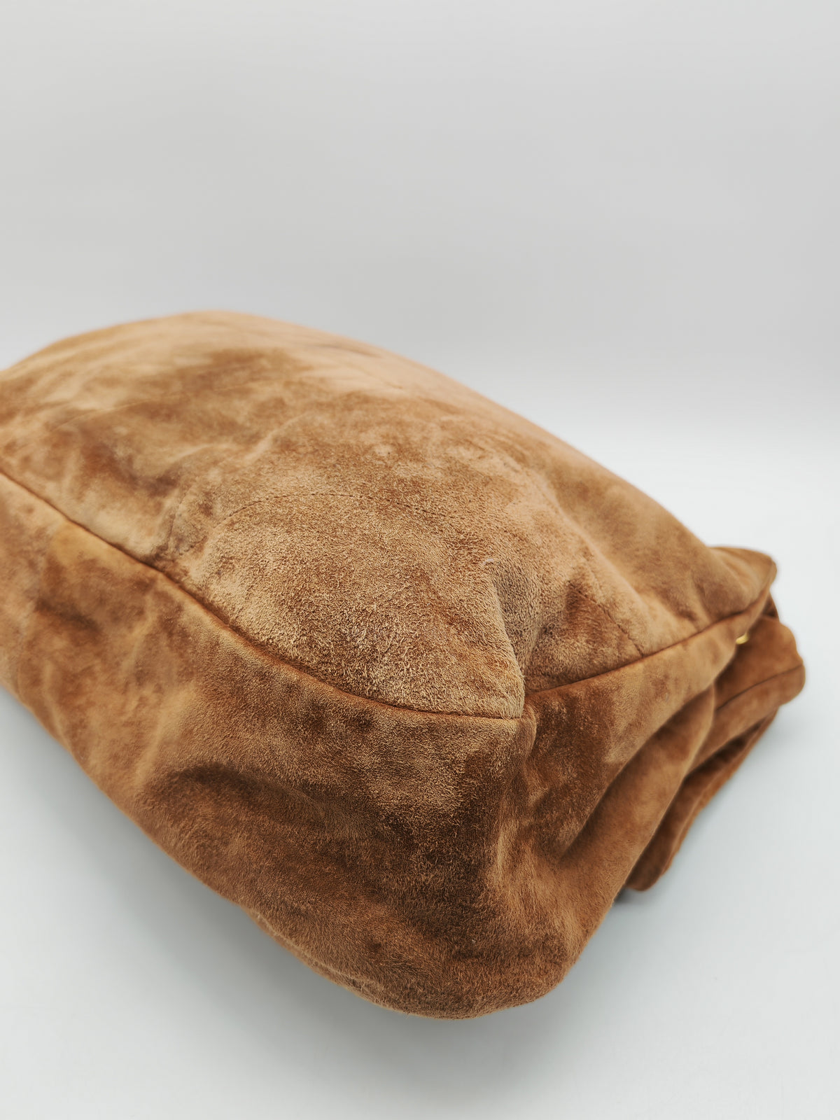 Yves Saint Laurent Jamie 4.3 Suede Shoulder Bag in Camel Suede Leather