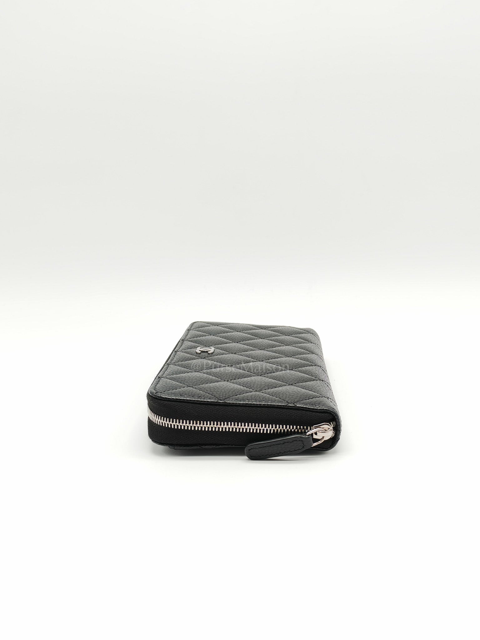 Classic Long Zipped Wallet in Black Caviar Leather & Palladium Hardware Microchip