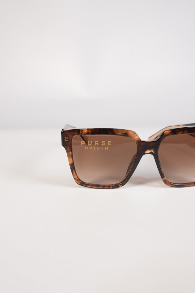 Acetate Square Sunglasses SPR 24Z in Tortoiseshell Beige | Purse Maison Luxury Bags Shop