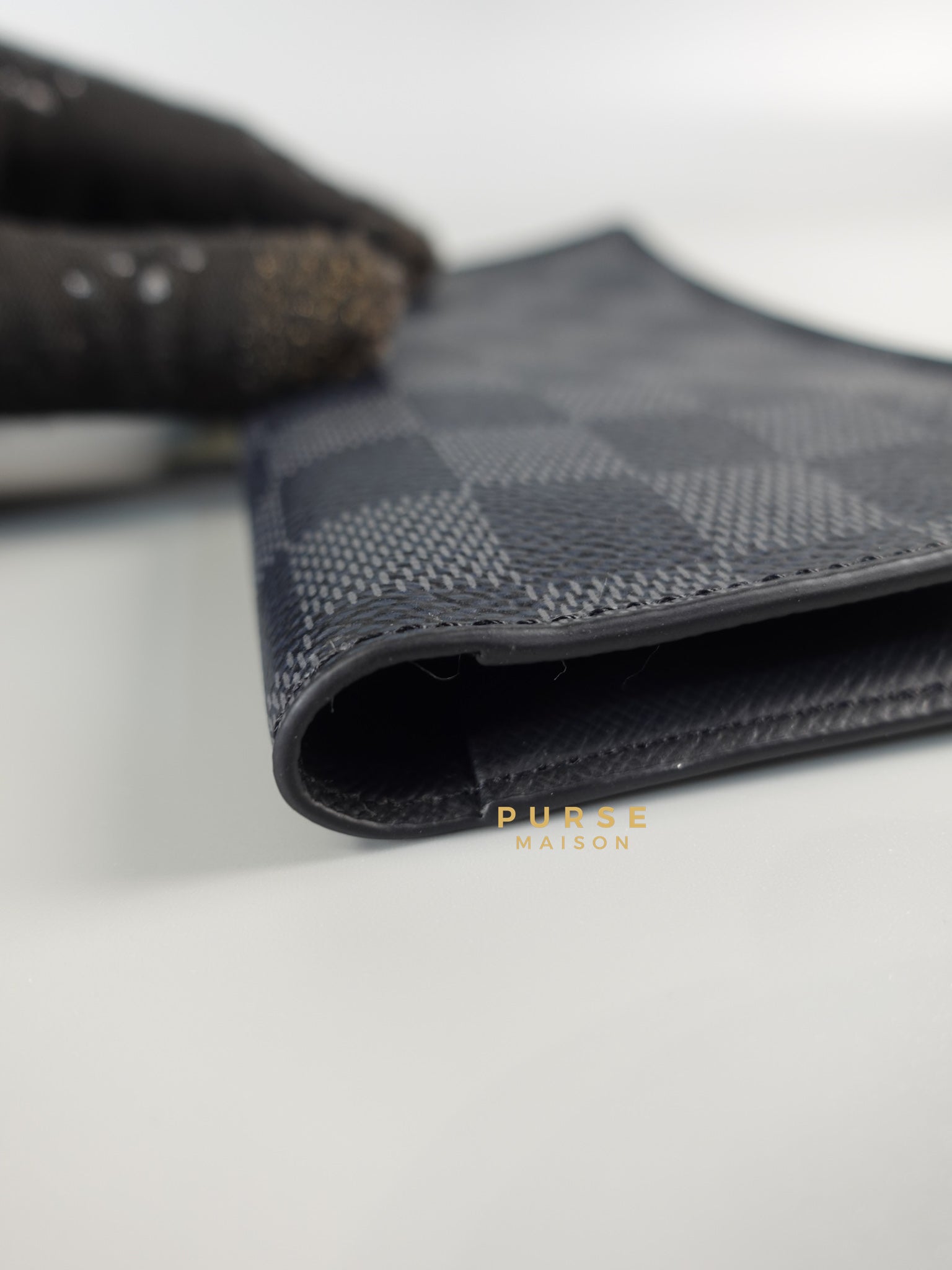 Agenda Long Bi-fold Men’s Wallet in Damier Graphite (Microchip) | Purse Maison Luxury Bags Shop