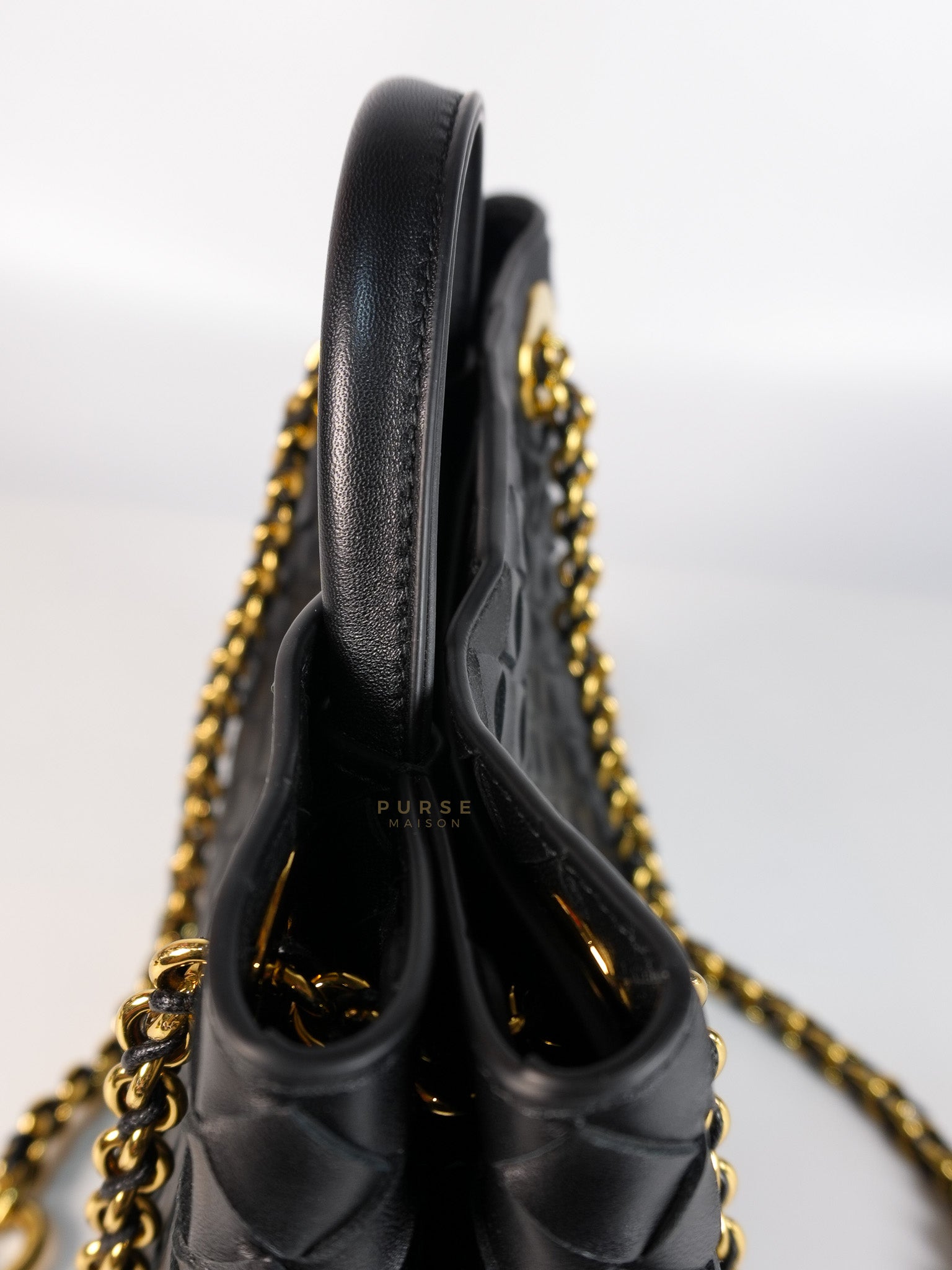 Andiamo in Small Black Intrecciato Leather | Purse Maison Luxury Bags Shop