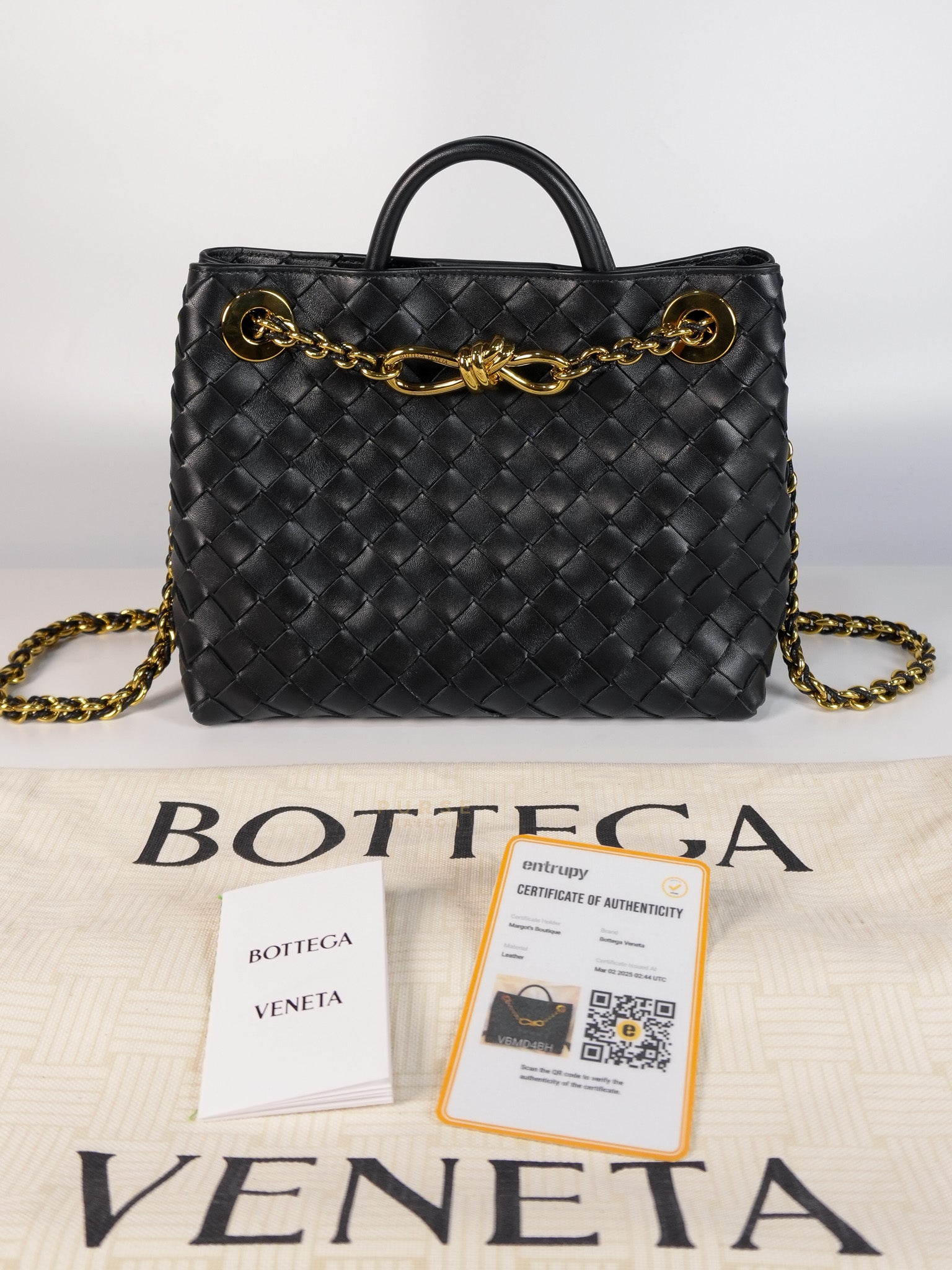 Andiamo in Small Black Intrecciato Leather | Purse Maison Luxury Bags Shop