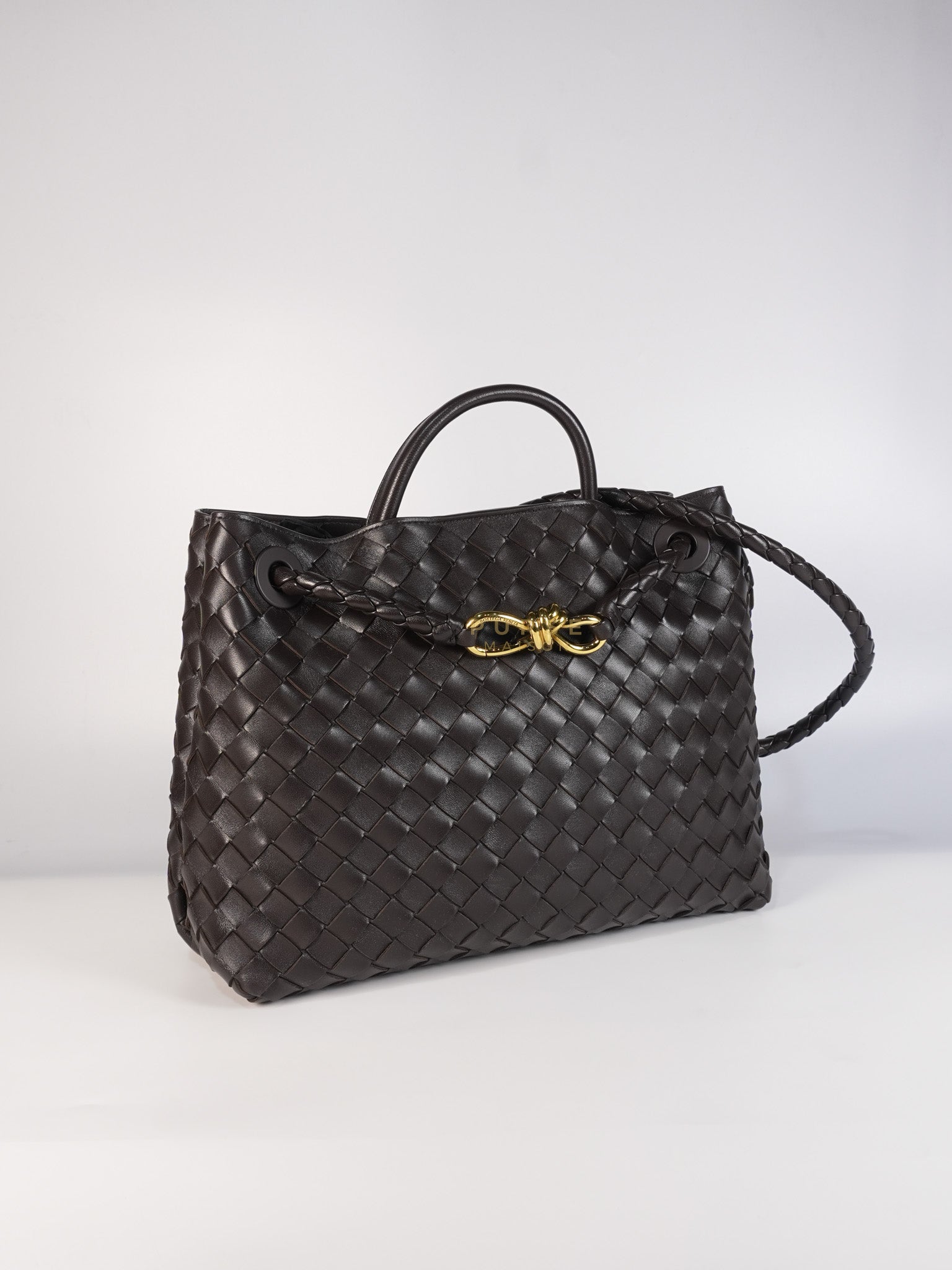 Andiamo Medium in Fondant Intrecciato Nappa Leather | Purse Maison Luxury Bags Shop