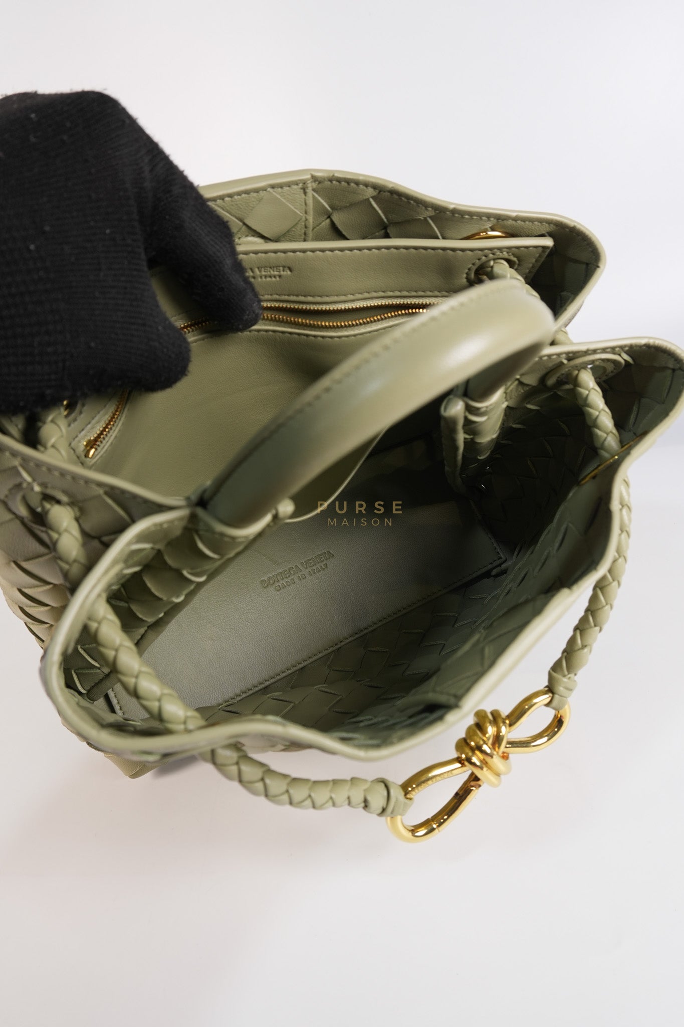 Andiamo Medium in Travertine Intrecciato Leather | Purse Maison Luxury Bags Shop