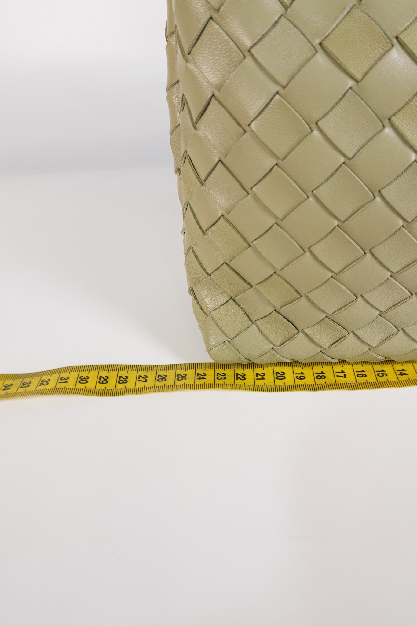 Andiamo Medium in Travertine Intrecciato Leather | Purse Maison Luxury Bags Shop