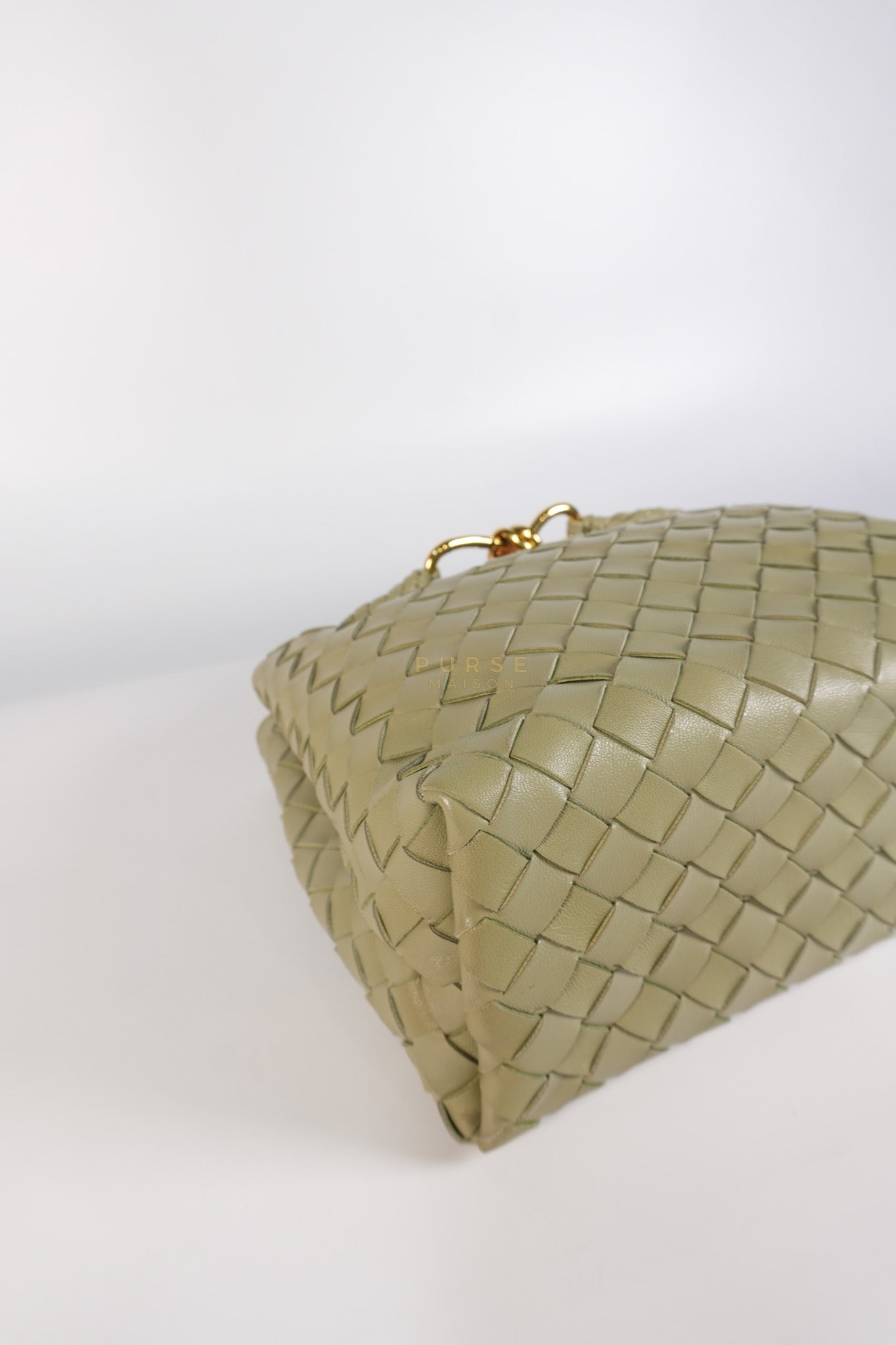 Andiamo Medium in Travertine Intrecciato Leather | Purse Maison Luxury Bags Shop