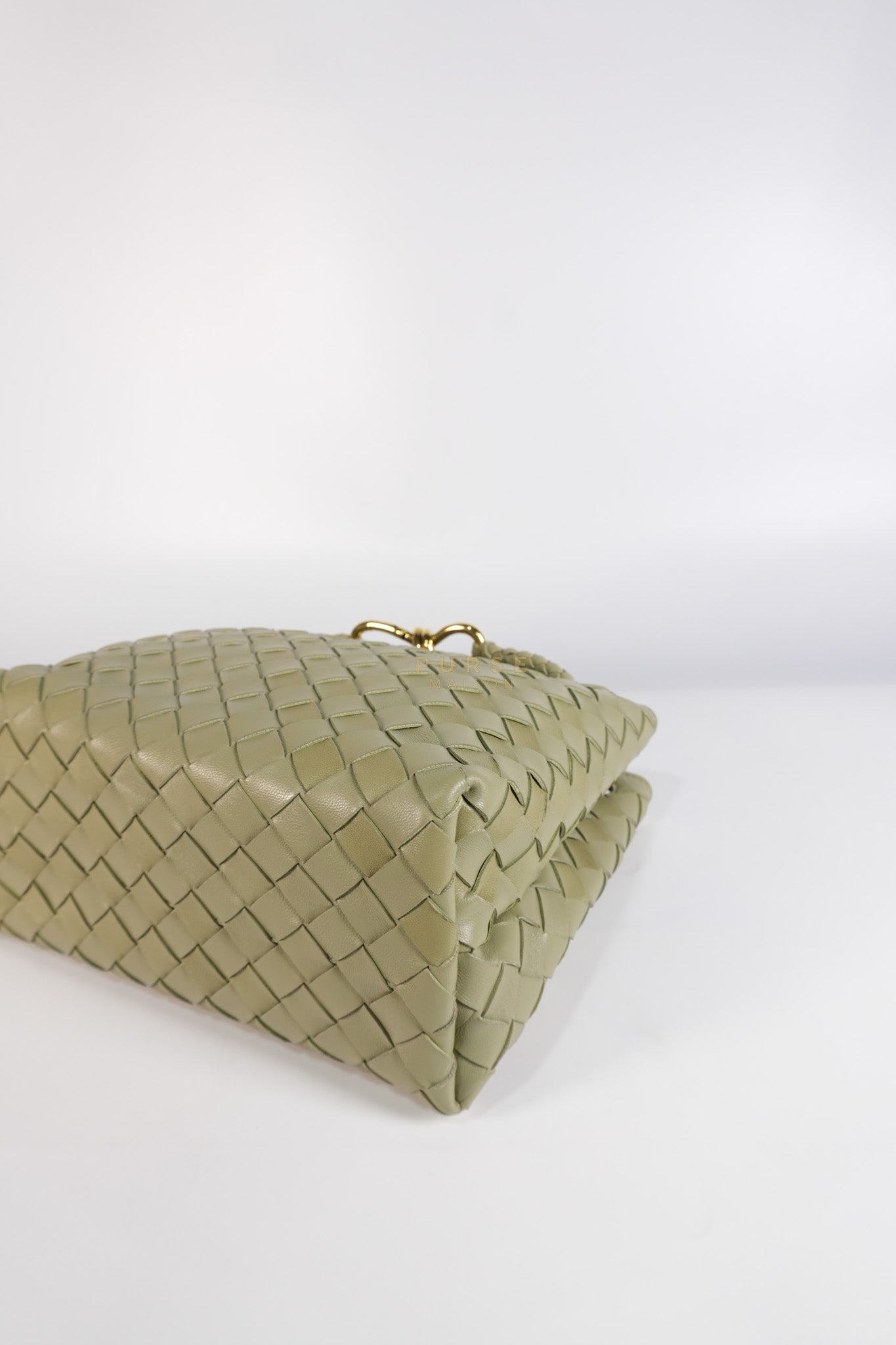 Andiamo Medium in Travertine Intrecciato Leather | Purse Maison Luxury Bags Shop