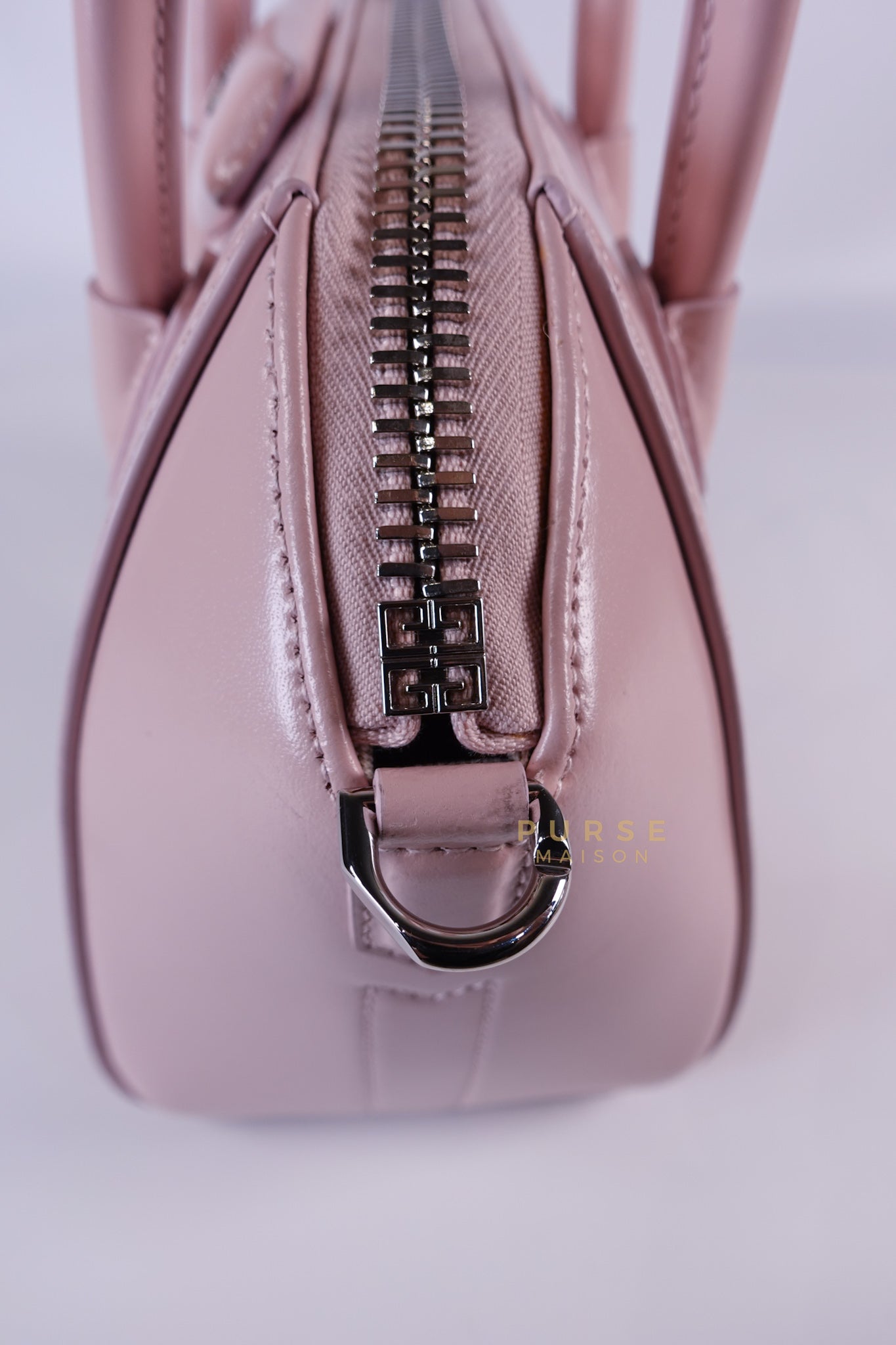 Antigona Chito Mini in Pink Shiny Calfskin Leather | Purse Maison Luxury Bags Shop