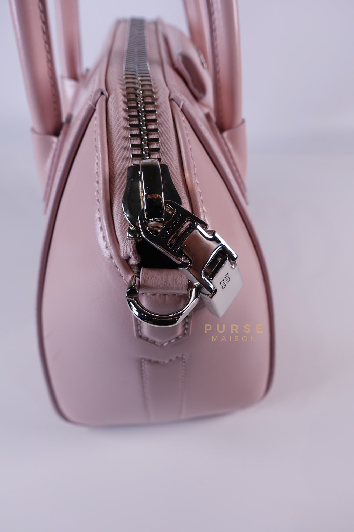 Antigona Chito Mini in Pink Shiny Calfskin Leather | Purse Maison Luxury Bags Shop