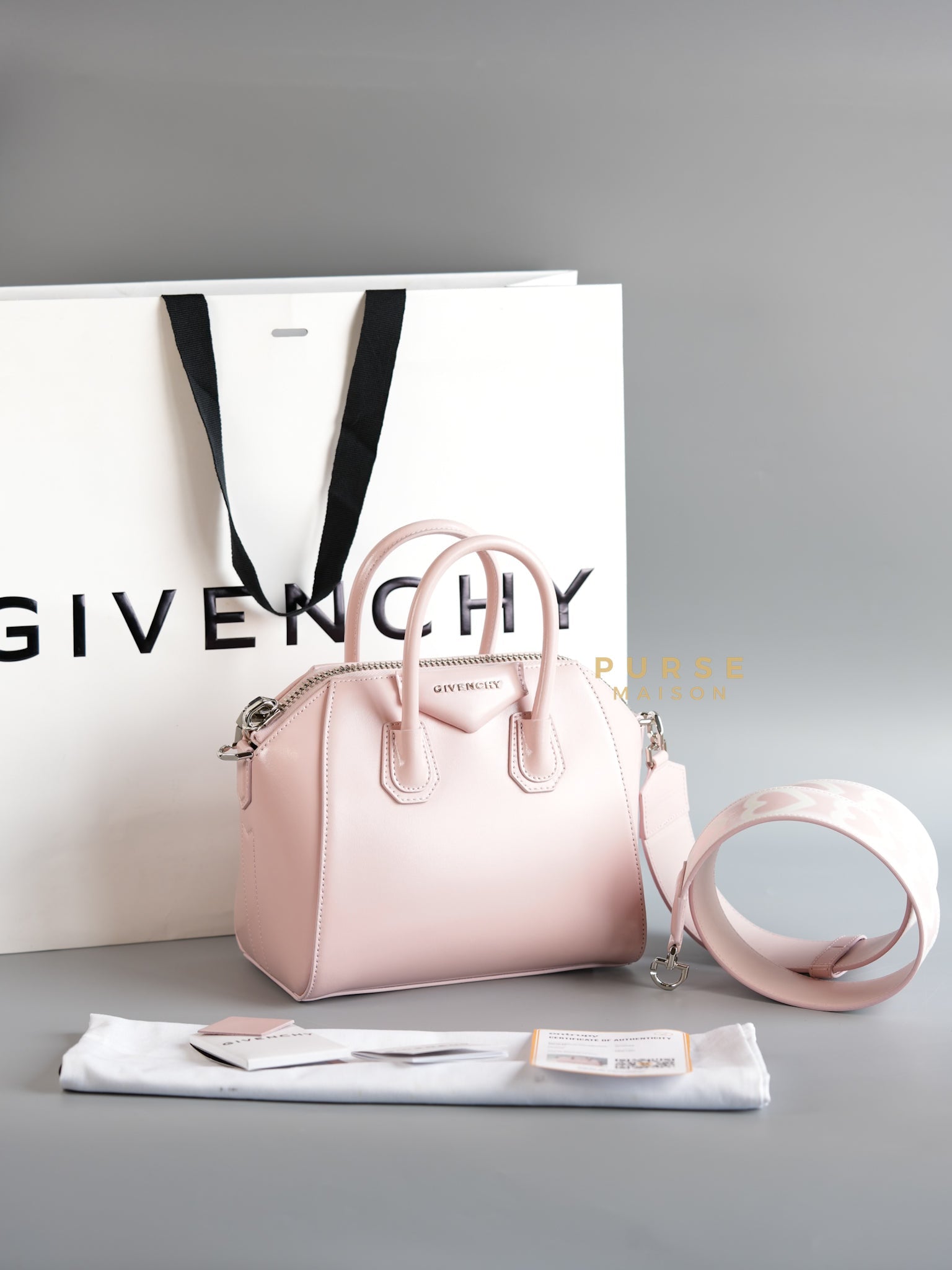 Antigona Chito Mini in Pink Shiny Calfskin Leather | Purse Maison Luxury Bags Shop