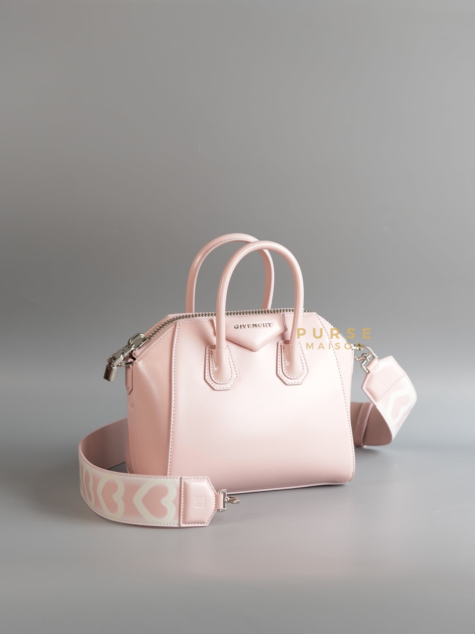 Antigona Chito Mini in Pink Shiny Calfskin Leather | Purse Maison Luxury Bags Shop