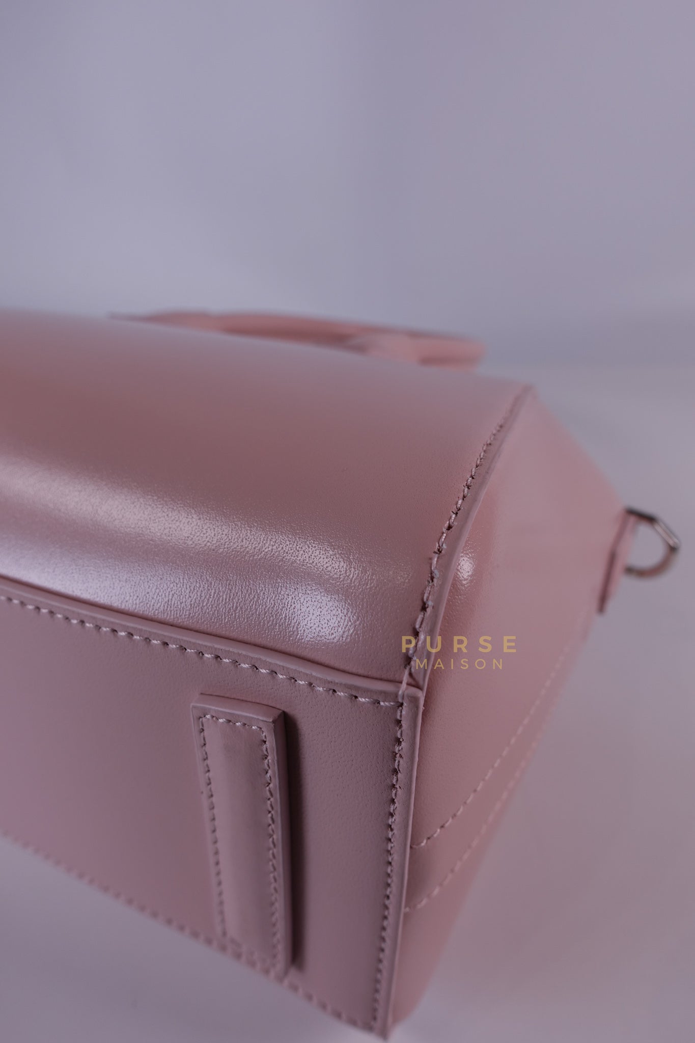 Antigona Chito Mini in Pink Shiny Calfskin Leather | Purse Maison Luxury Bags Shop