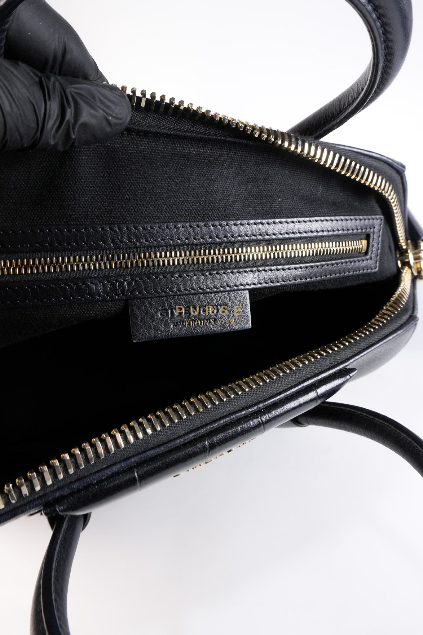Antigona Medium Bag in Black Crocodile Embosed Calfskin Leather | Purse Maison Luxury Bags Shop