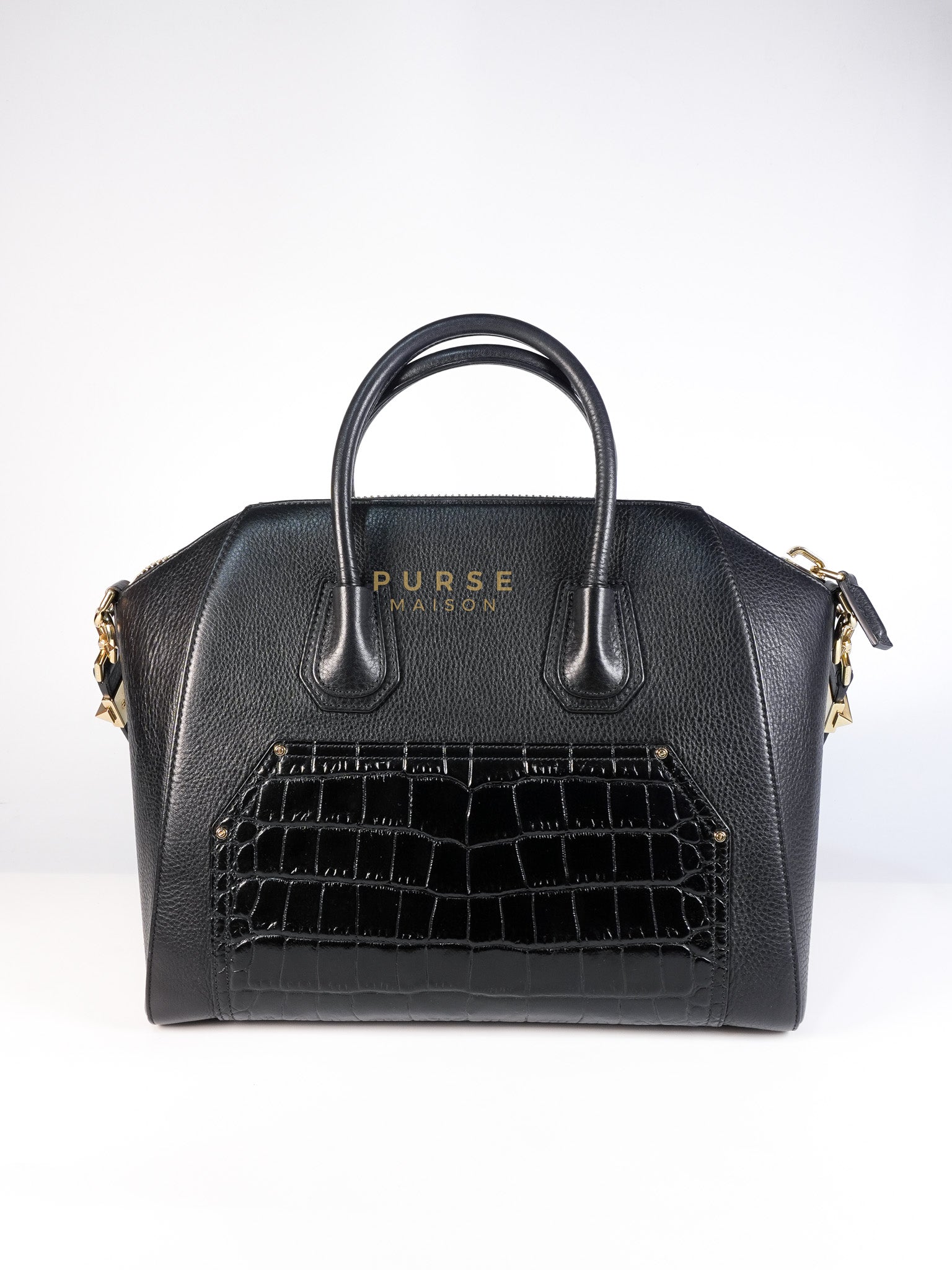 Antigona Medium Bag in Black Crocodile Embosed Calfskin Leather | Purse Maison Luxury Bags Shop