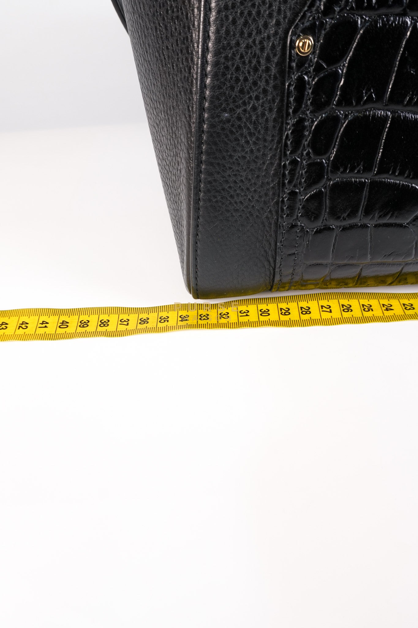 Antigona Medium Bag in Black Crocodile Embosed Calfskin Leather | Purse Maison Luxury Bags Shop