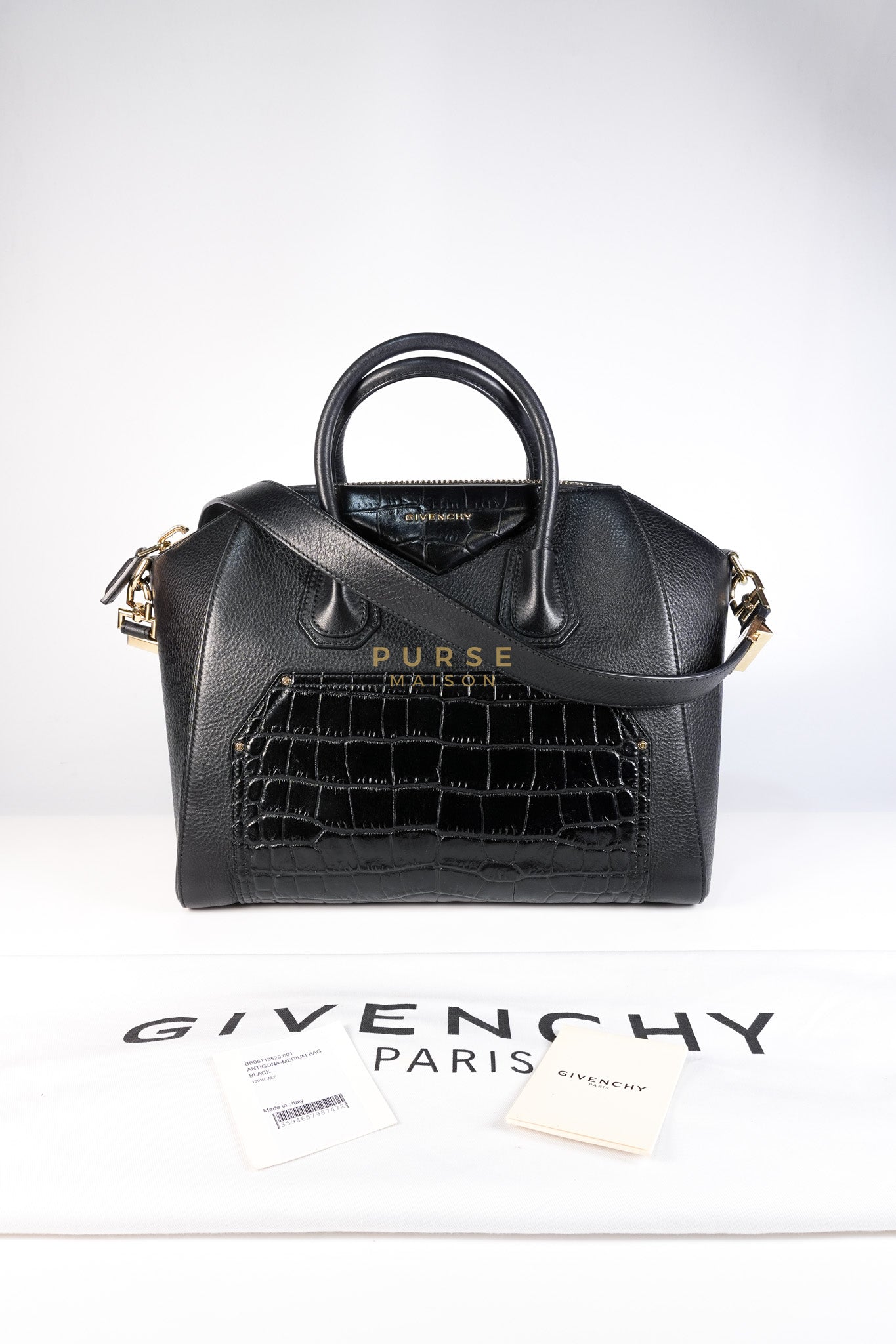 Antigona Medium Bag in Black Crocodile Embosed Calfskin Leather | Purse Maison Luxury Bags Shop