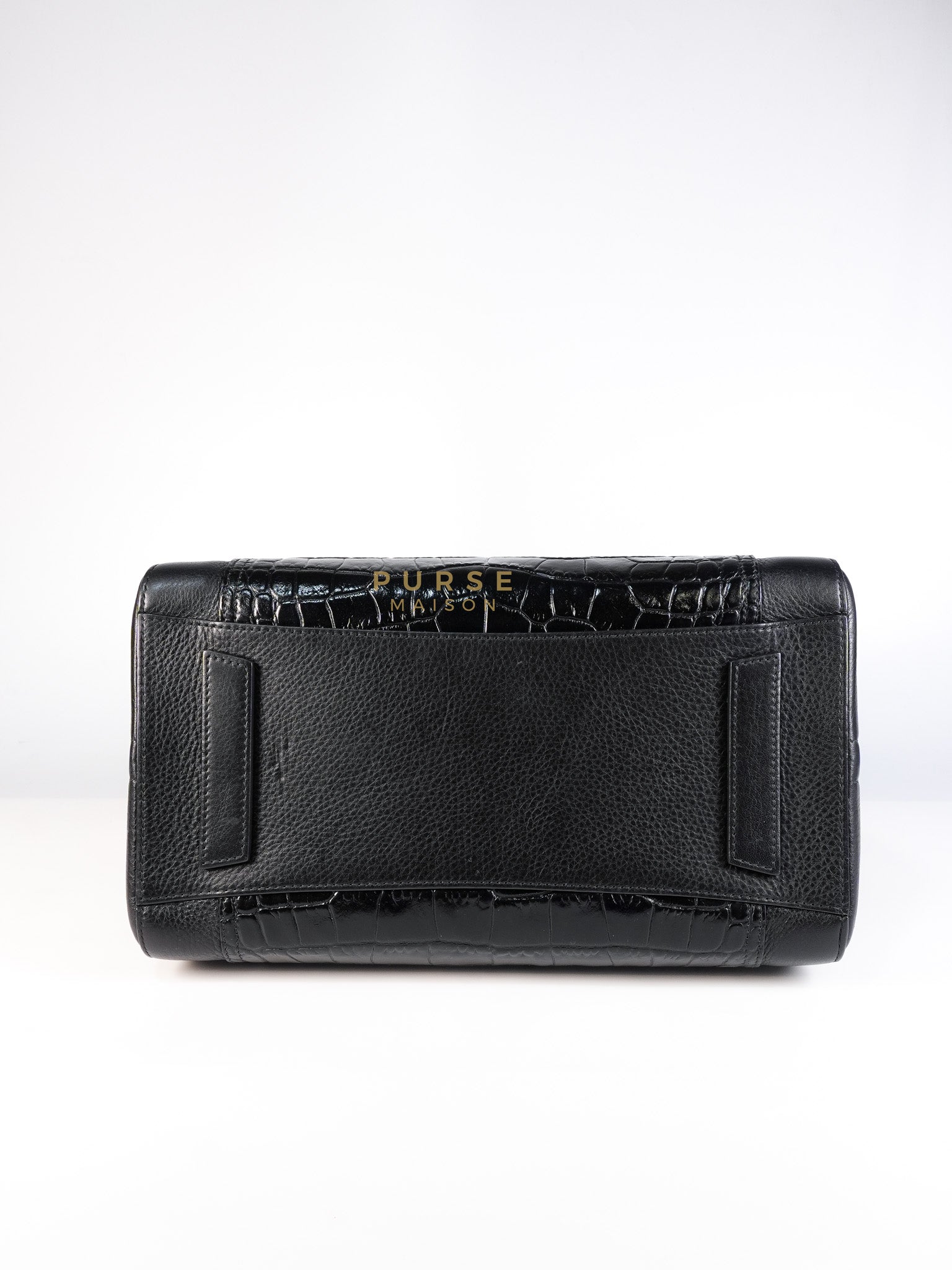 Antigona Medium Bag in Black Crocodile Embosed Calfskin Leather | Purse Maison Luxury Bags Shop