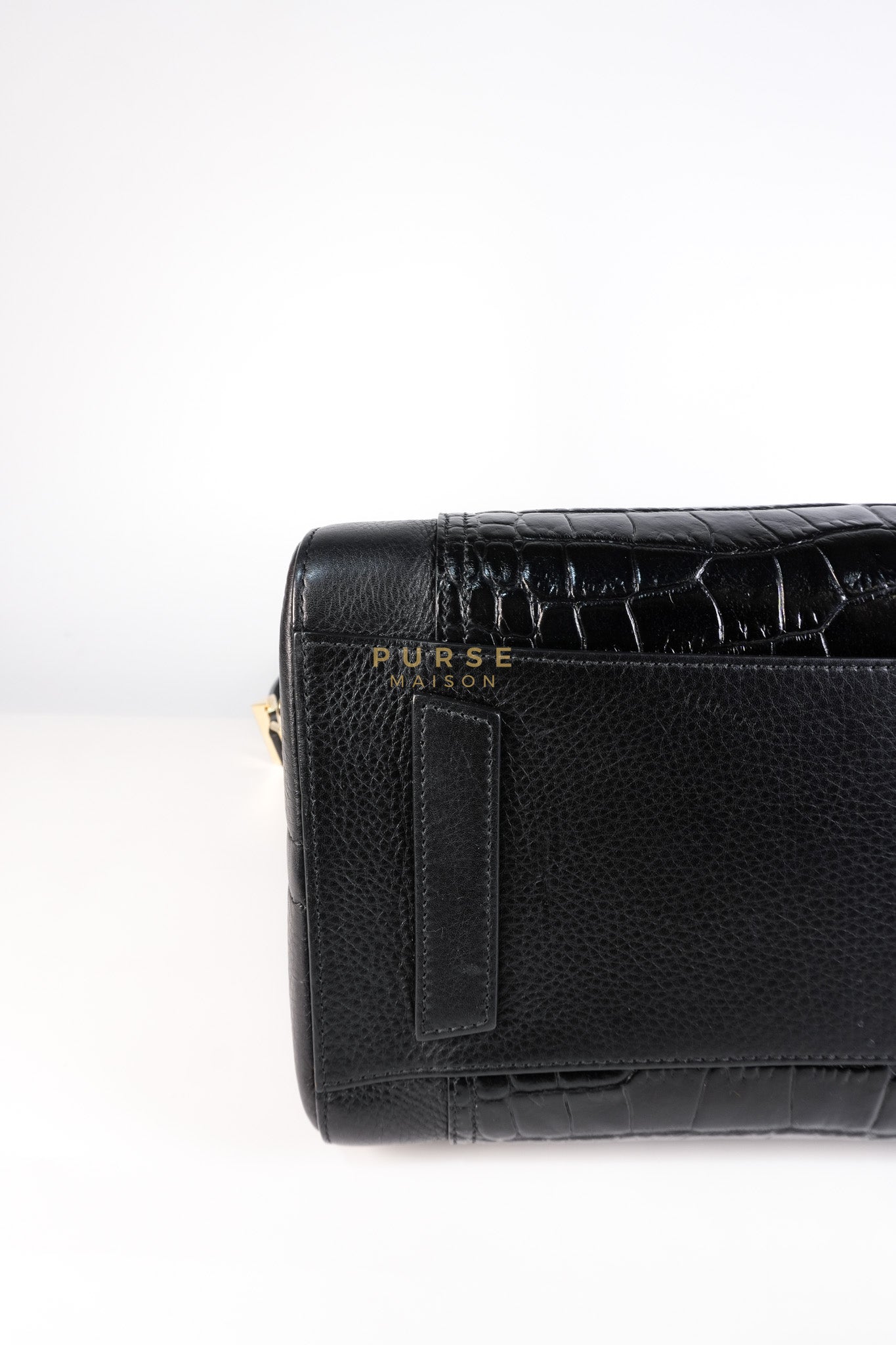 Antigona Medium Bag in Black Crocodile Embosed Calfskin Leather | Purse Maison Luxury Bags Shop