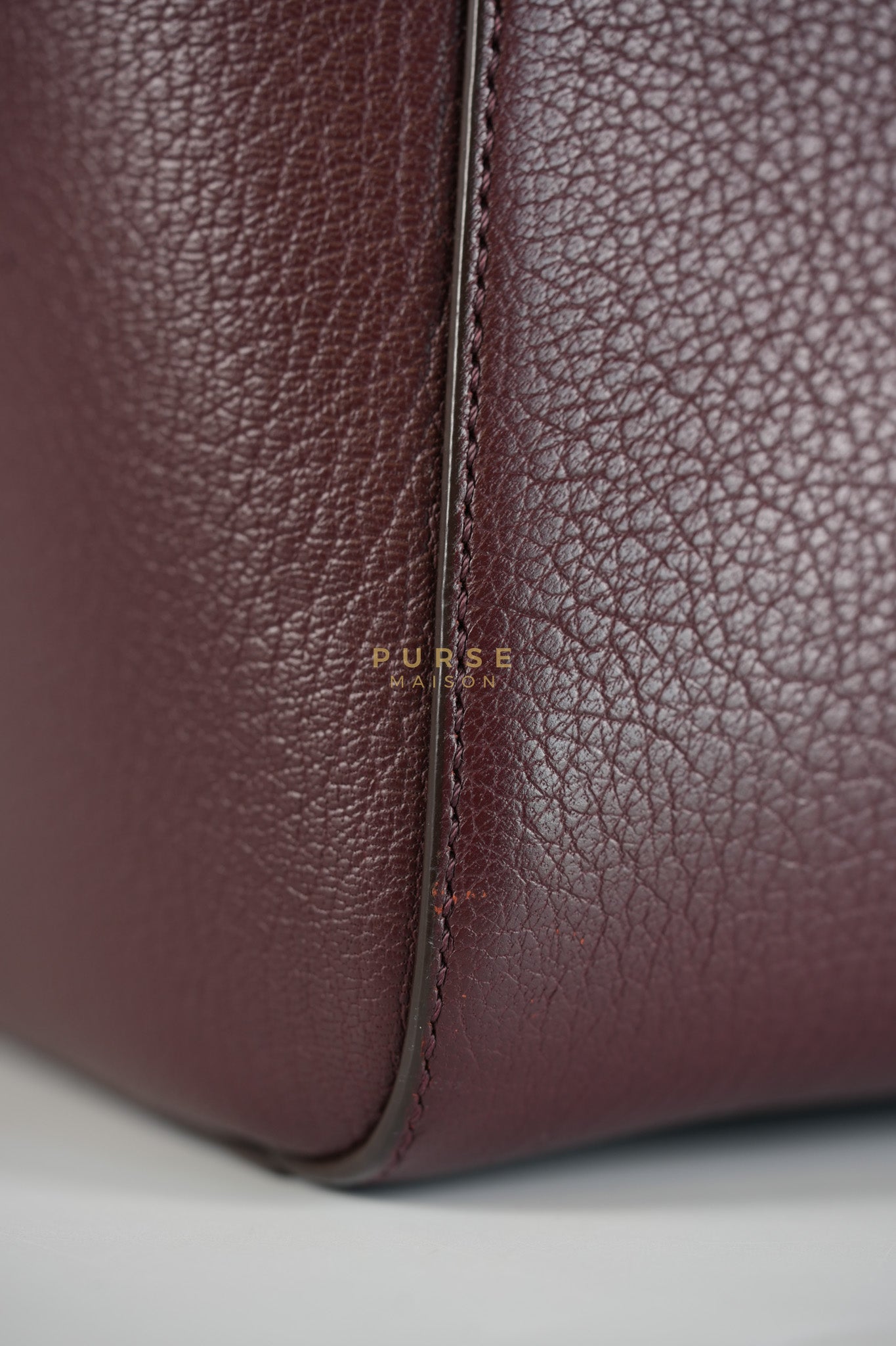 Antigona Medium Bag in Burgundy Goatskin Leather | Purse Maison Luxury Bags Shop