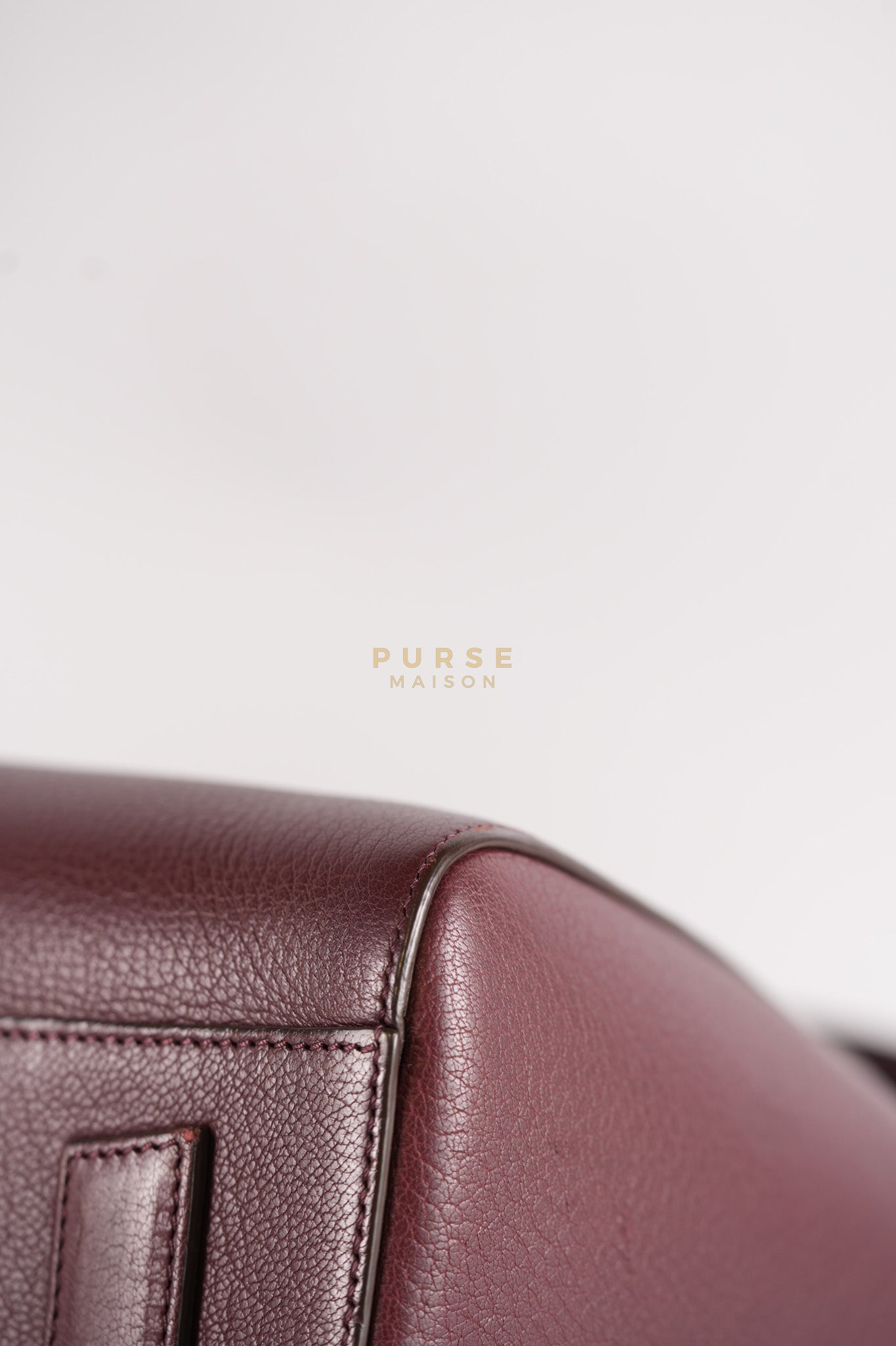 Antigona Medium Bag in Burgundy Goatskin Leather | Purse Maison Luxury Bags Shop
