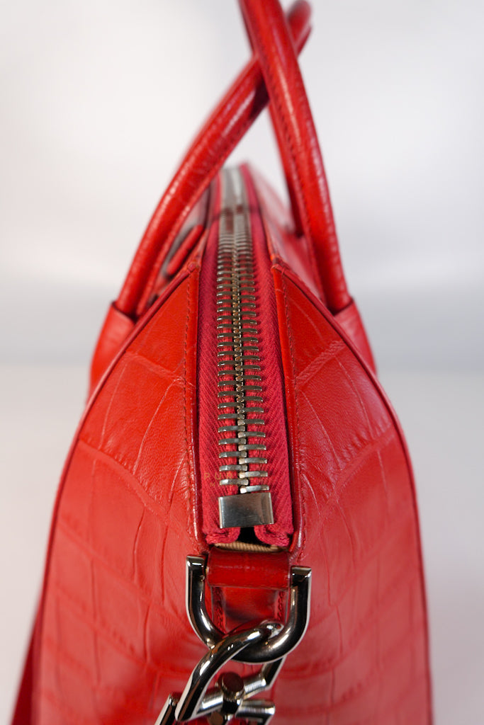 Antigona Medium in Red Crocodile Leather Silver Hardware | Purse Maison Luxury Bags Shop