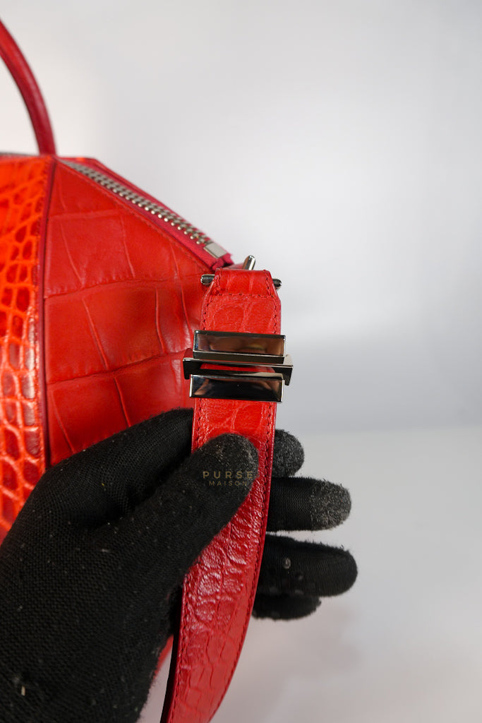 Antigona Medium in Red Crocodile Leather Silver Hardware | Purse Maison Luxury Bags Shop