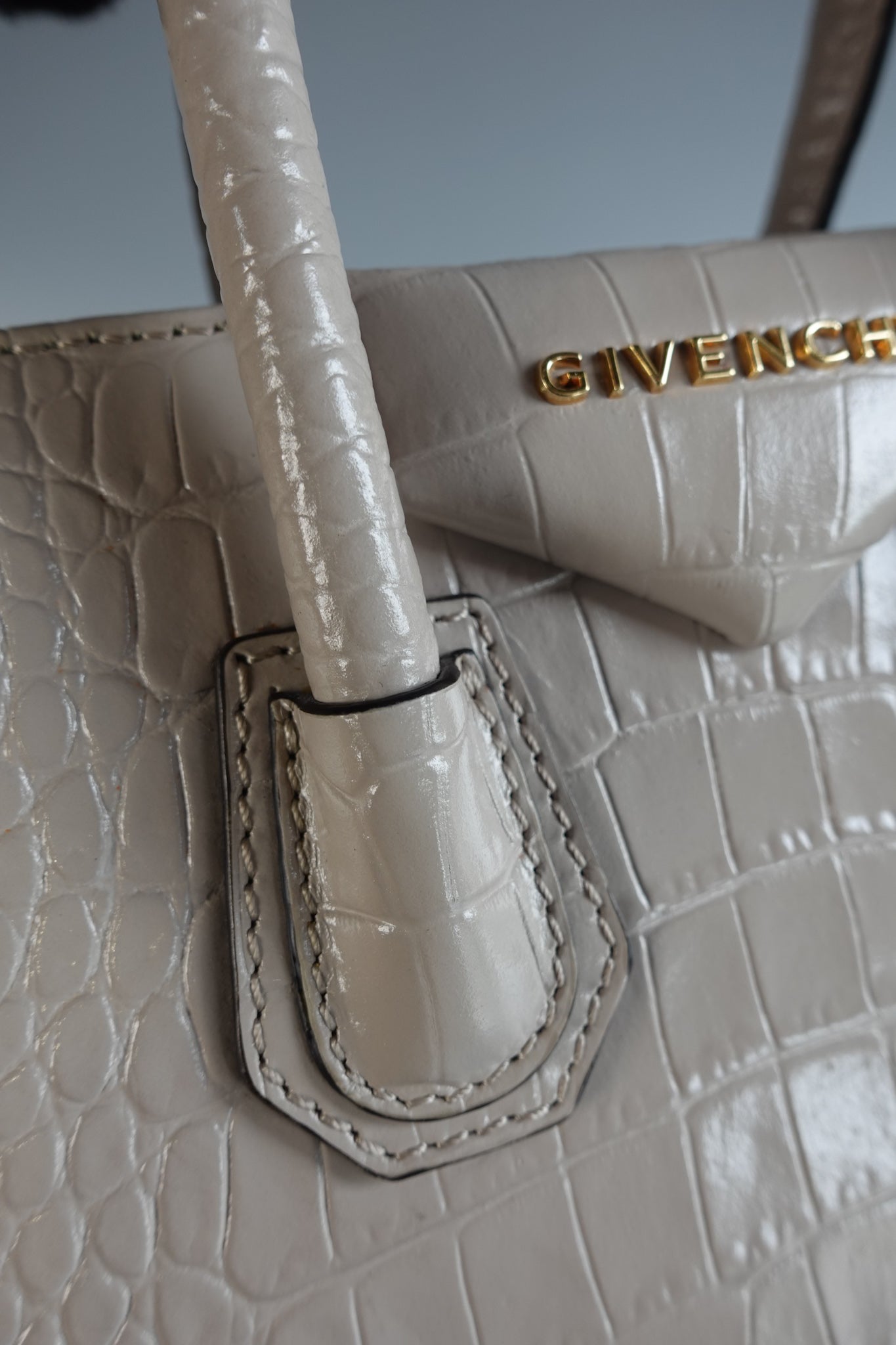 Antigona Mini Dune Crocodile Embossed Calfskin Leather | Purse Maison Luxury Bags Shop