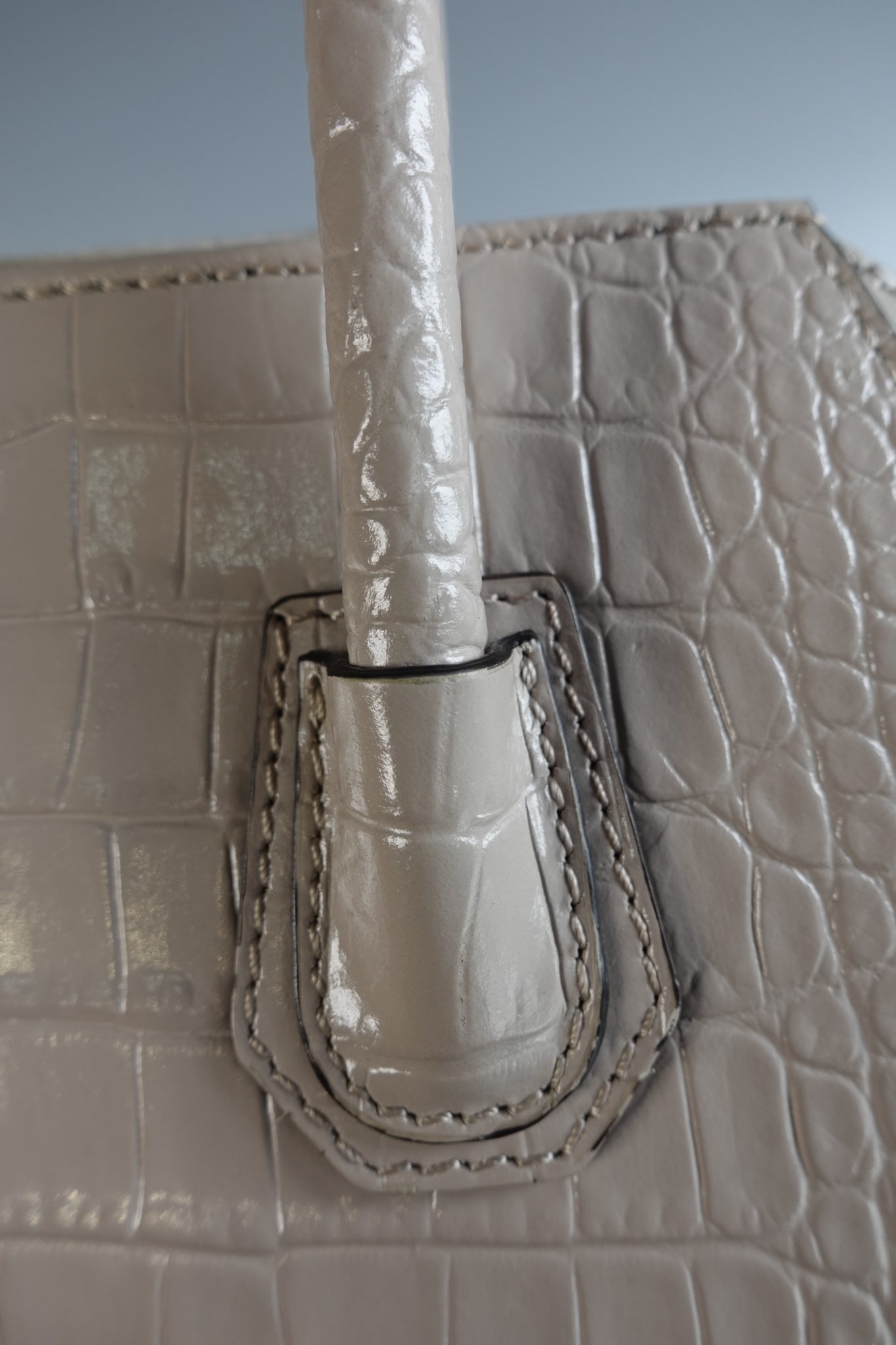 Antigona Mini Dune Crocodile Embossed Calfskin Leather | Purse Maison Luxury Bags Shop