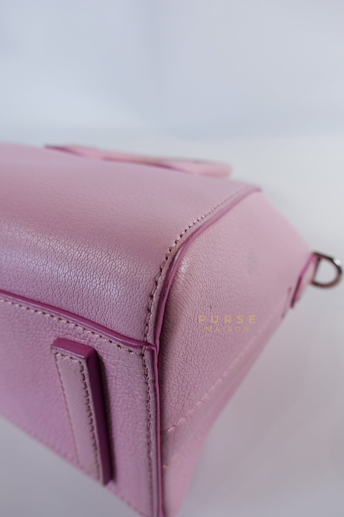 Antigona Mini in Pink Goatskin Leather | Purse Maison Luxury Bags Shop