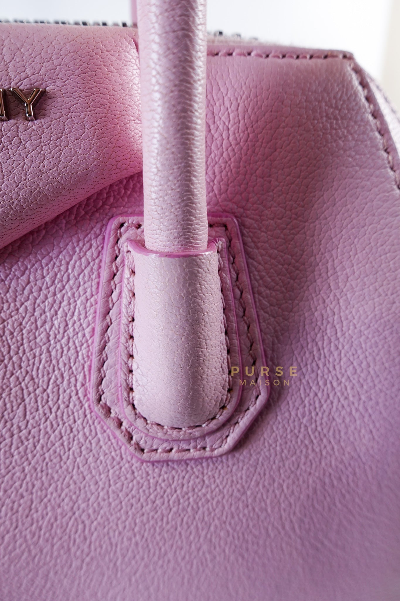 Antigona Mini in Pink Goatskin Leather | Purse Maison Luxury Bags Shop