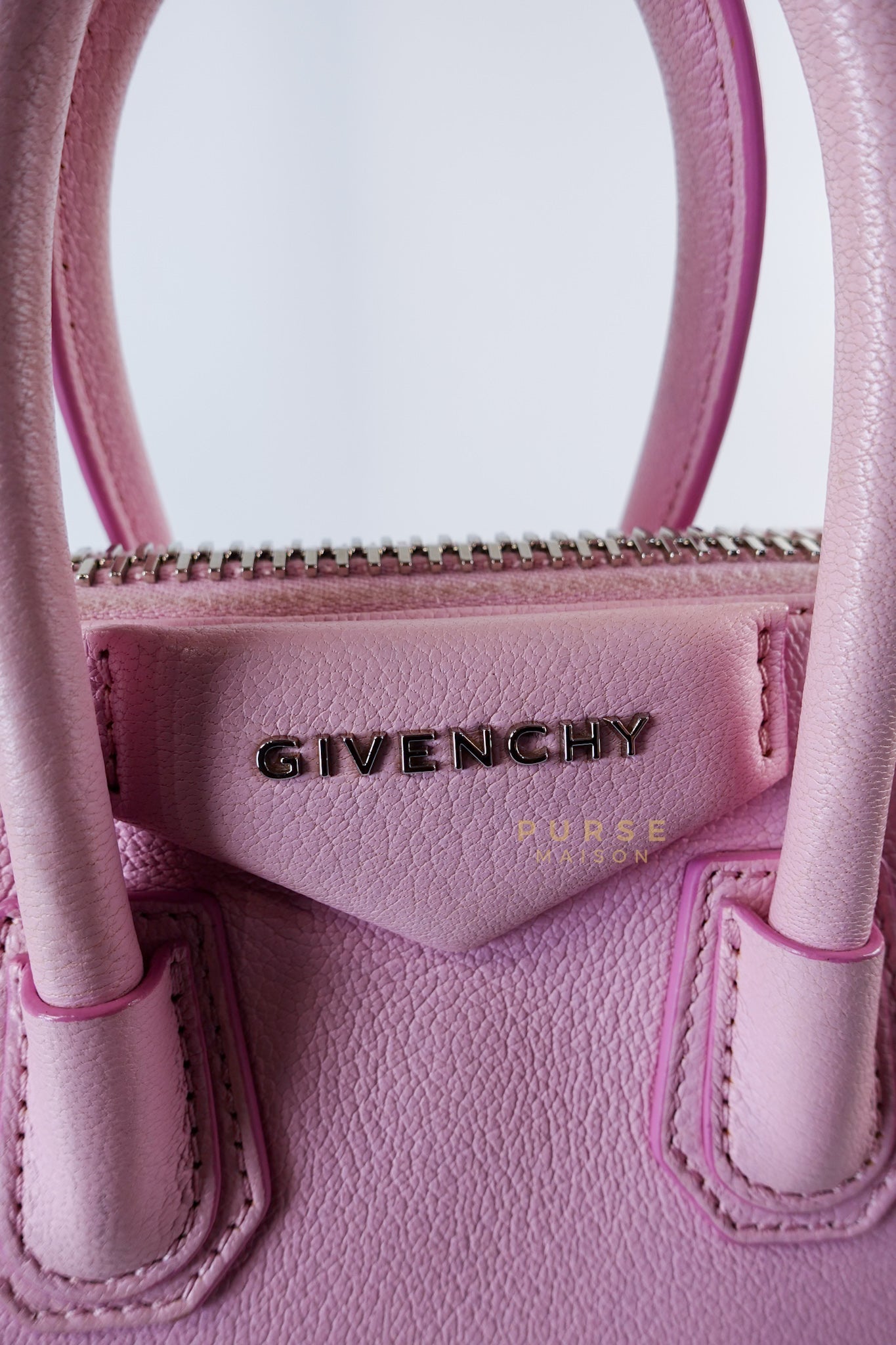 Antigona Mini in Pink Goatskin Leather | Purse Maison Luxury Bags Shop