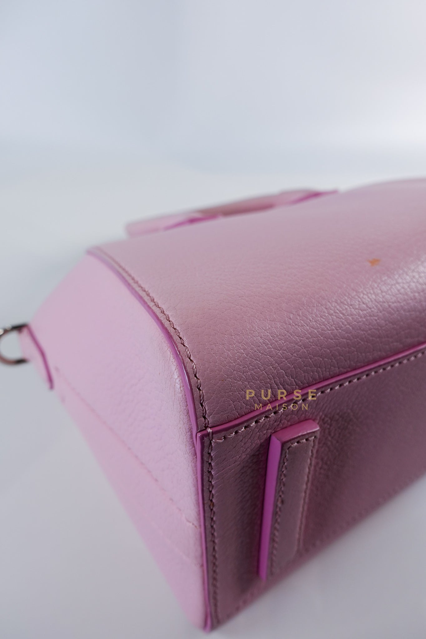 Antigona Mini in Pink Goatskin Leather | Purse Maison Luxury Bags Shop