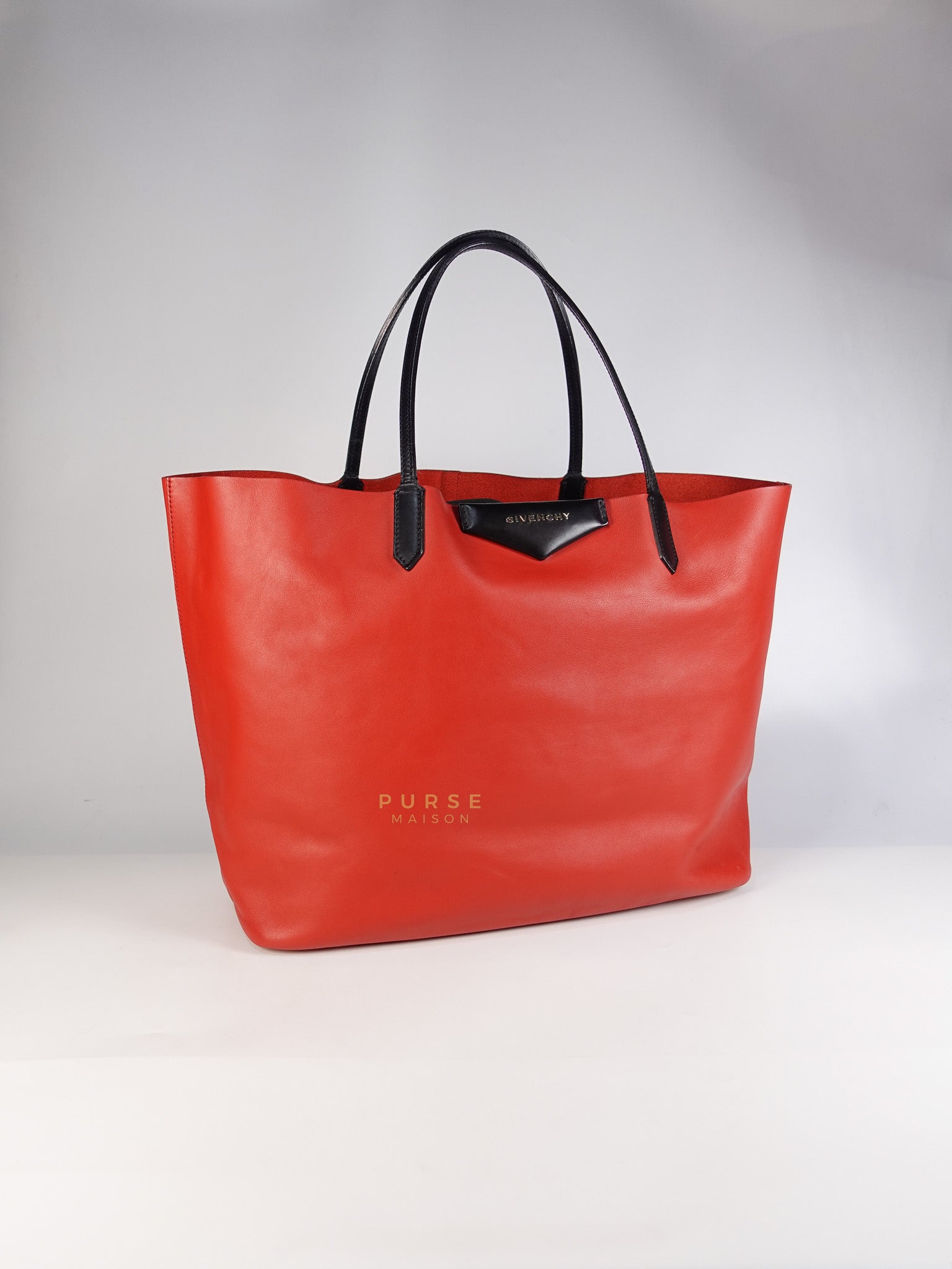 Antigona Shopper Tote Bag in Red Calfskin Leather | Purse Maison Luxury Bags Shop