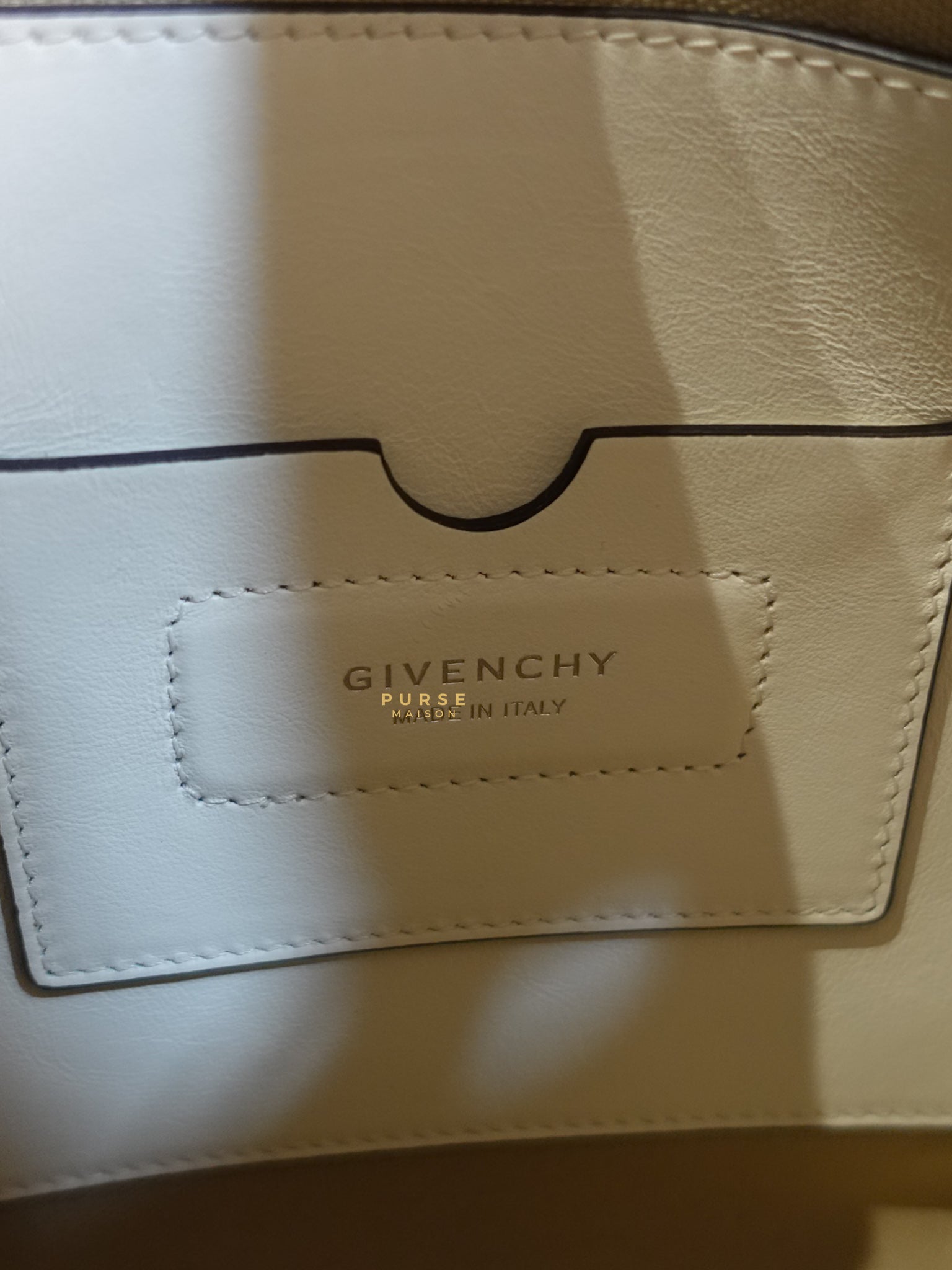 Antigona Soft Small White Calfskin Leather | Purse Maison Luxury Bags Shop