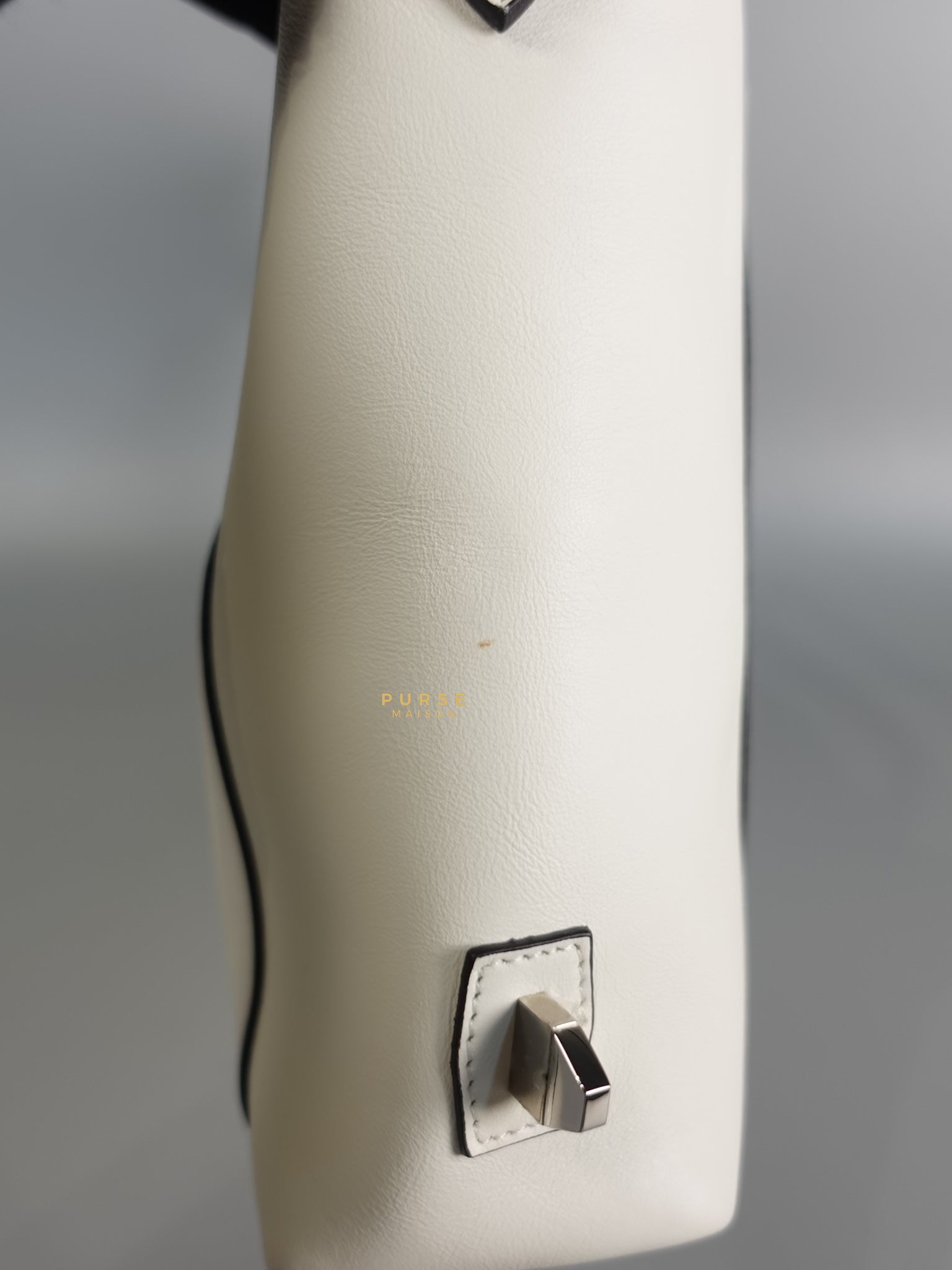 Antigona Soft Small White Calfskin Leather | Purse Maison Luxury Bags Shop