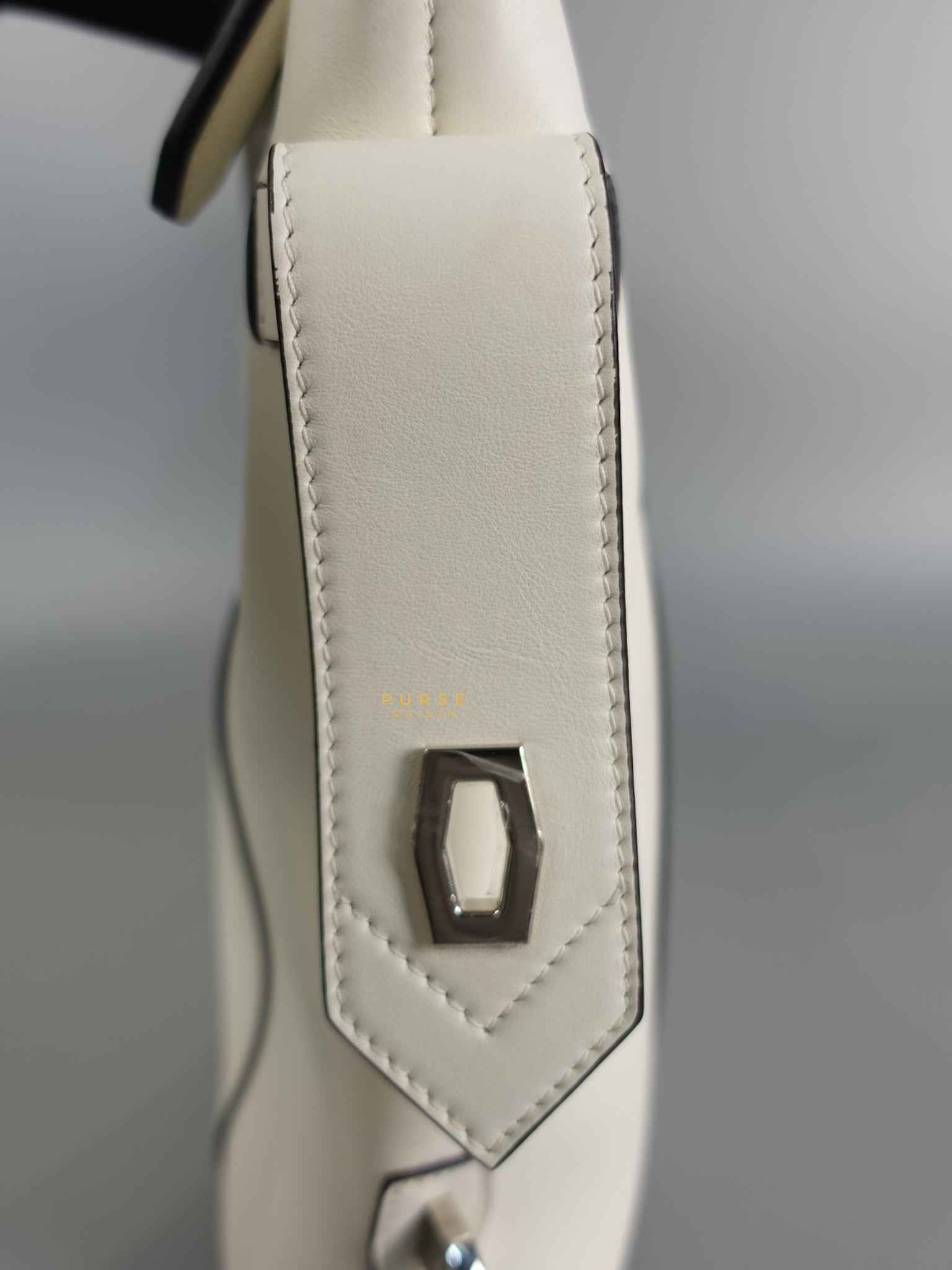 Antigona Soft Small White Calfskin Leather | Purse Maison Luxury Bags Shop