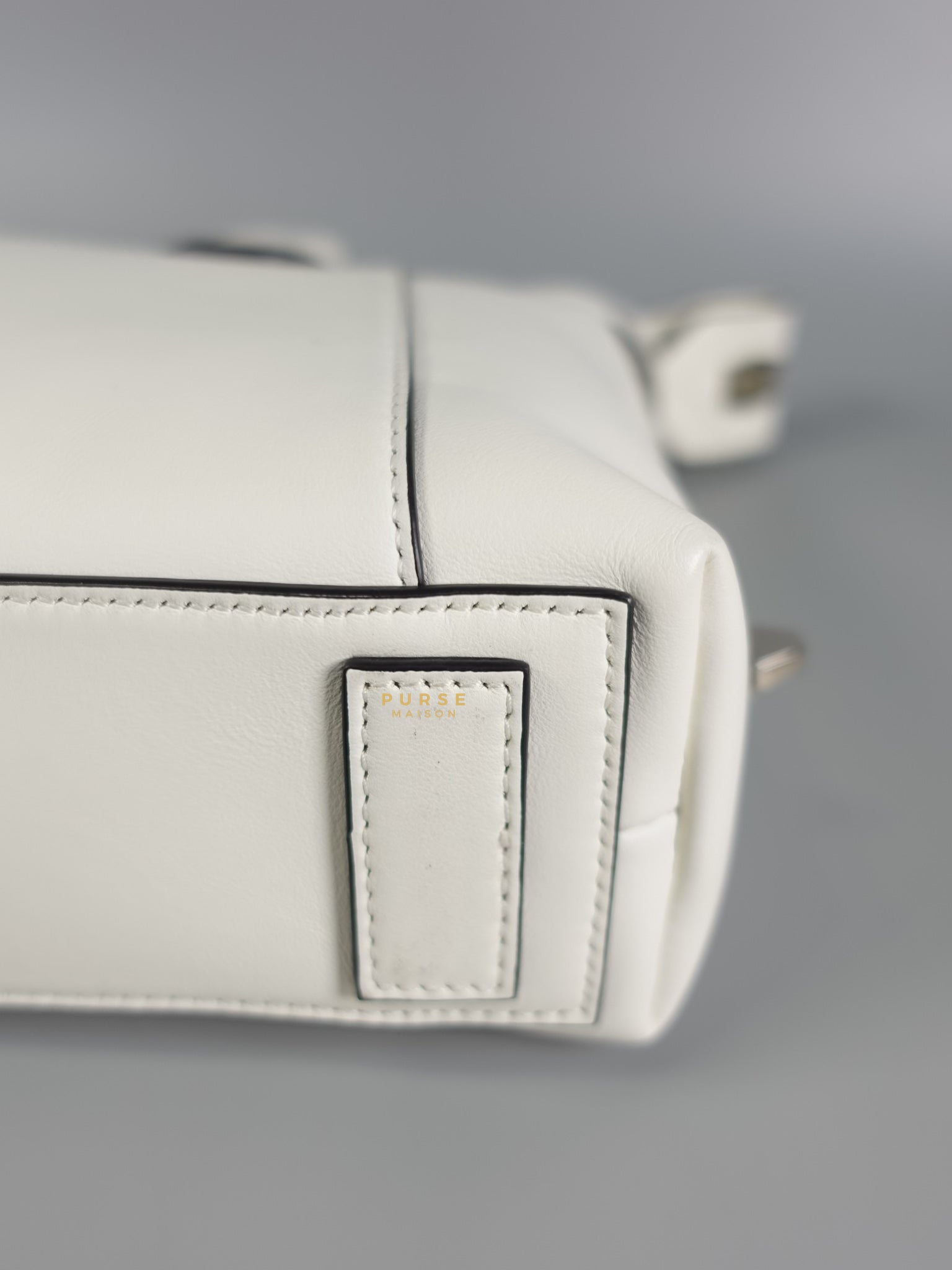 Antigona Soft Small White Calfskin Leather | Purse Maison Luxury Bags Shop