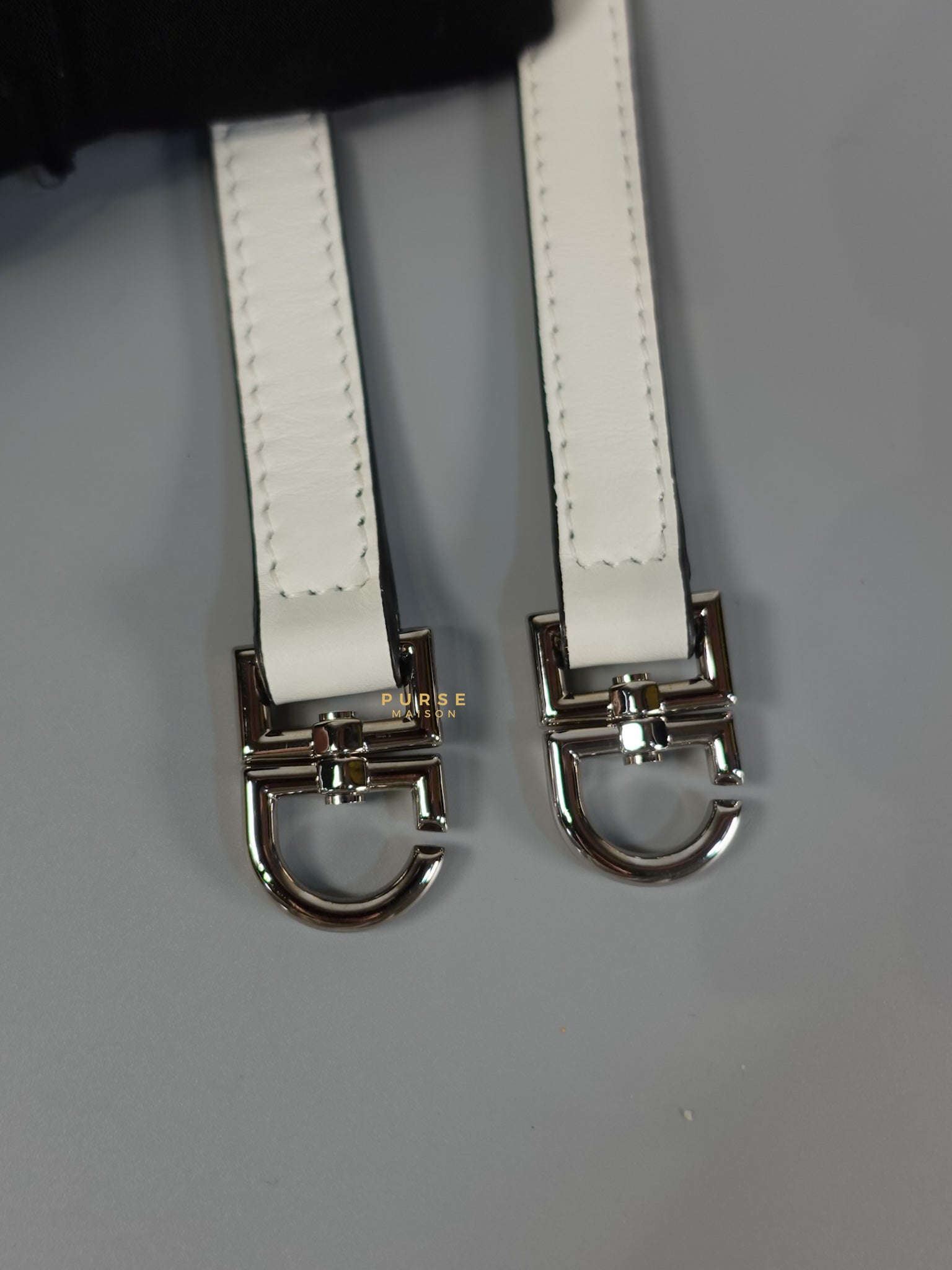 Antigona Soft Small White Calfskin Leather | Purse Maison Luxury Bags Shop