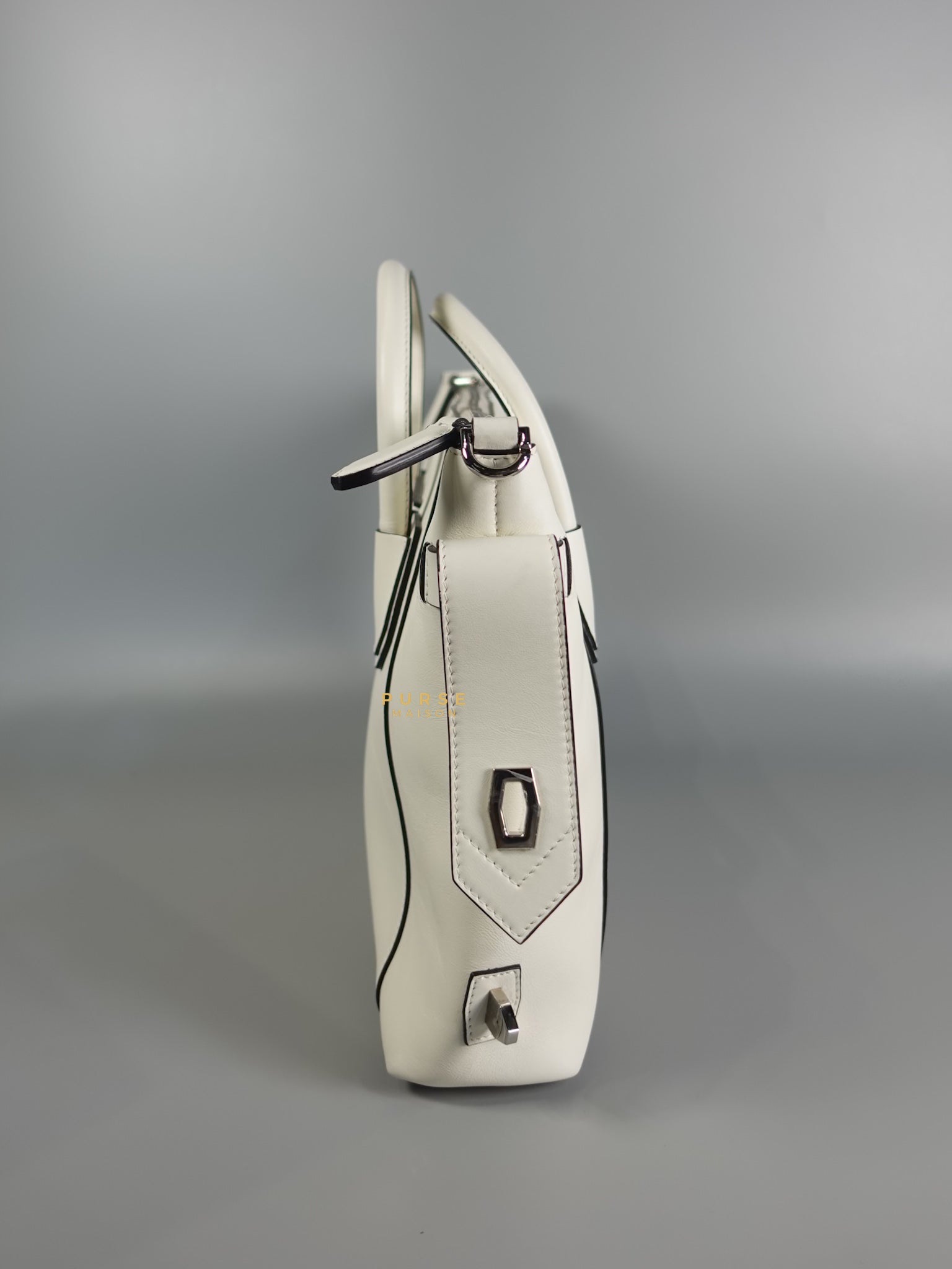 Antigona Soft Small White Calfskin Leather | Purse Maison Luxury Bags Shop
