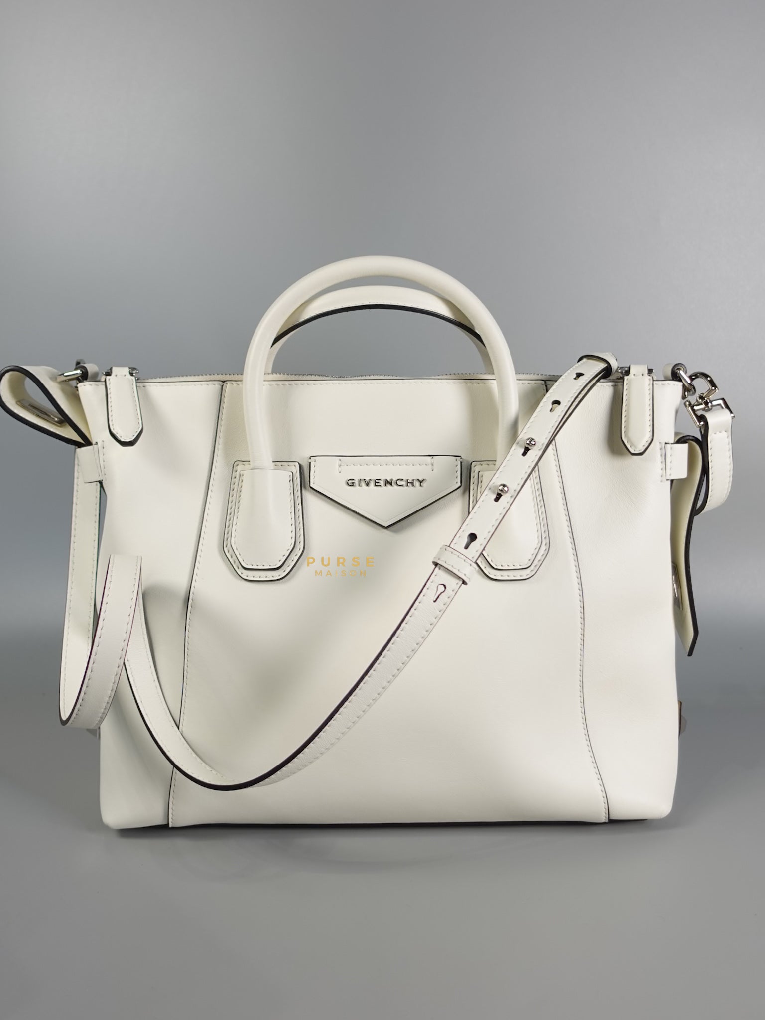 Antigona Soft Small White Calfskin Leather | Purse Maison Luxury Bags Shop