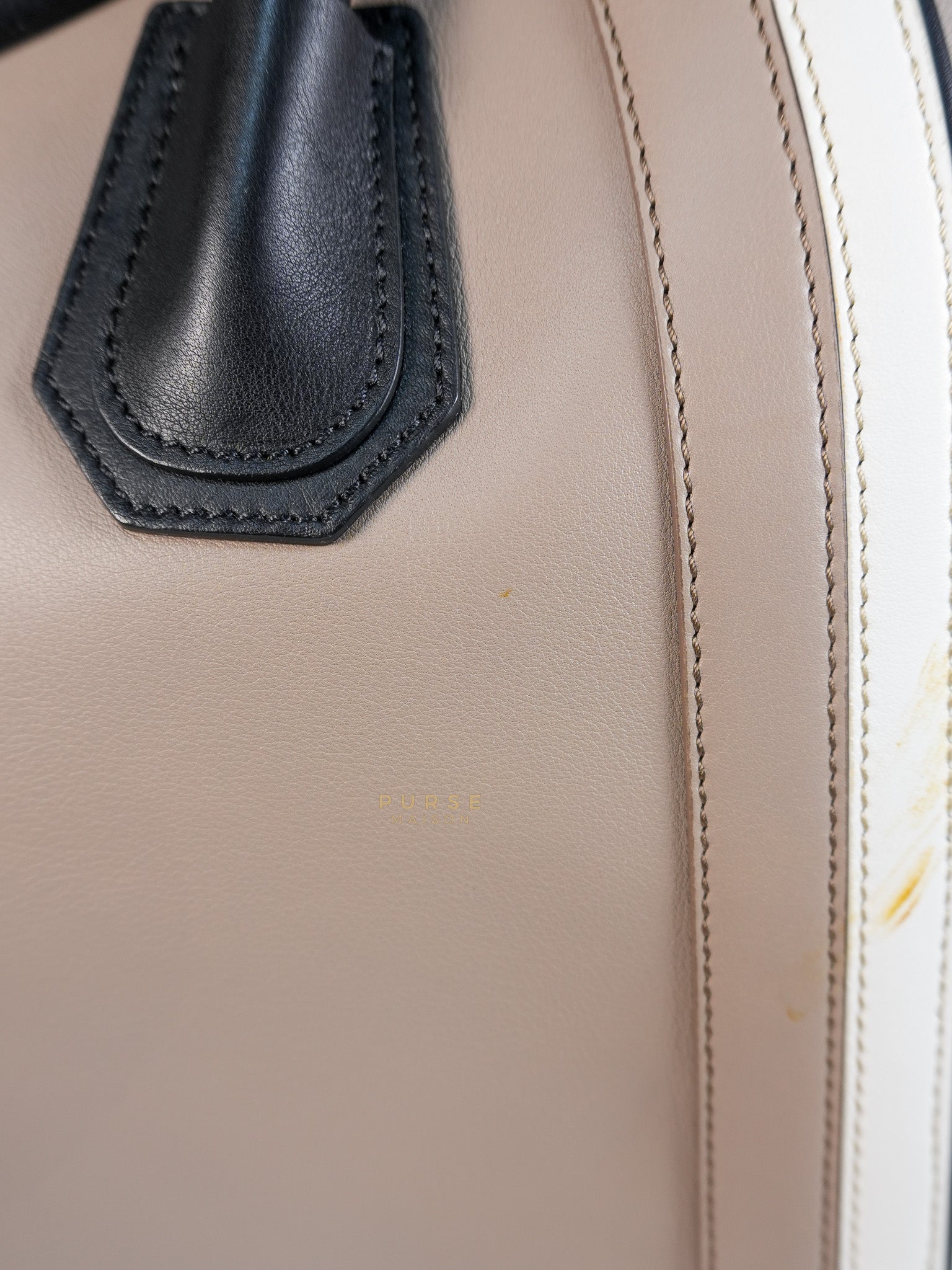 Antigona Tri-color Medium in Black/White/Beige Calfskin Leather | Purse Maison Luxury Bags Shop