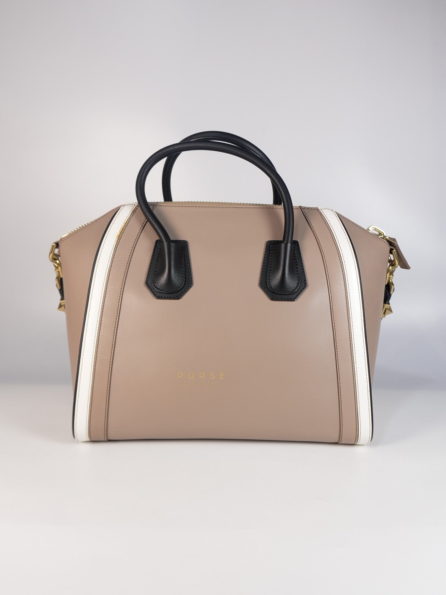 Antigona Tri-color Medium in Black/White/Beige Calfskin Leather | Purse Maison Luxury Bags Shop