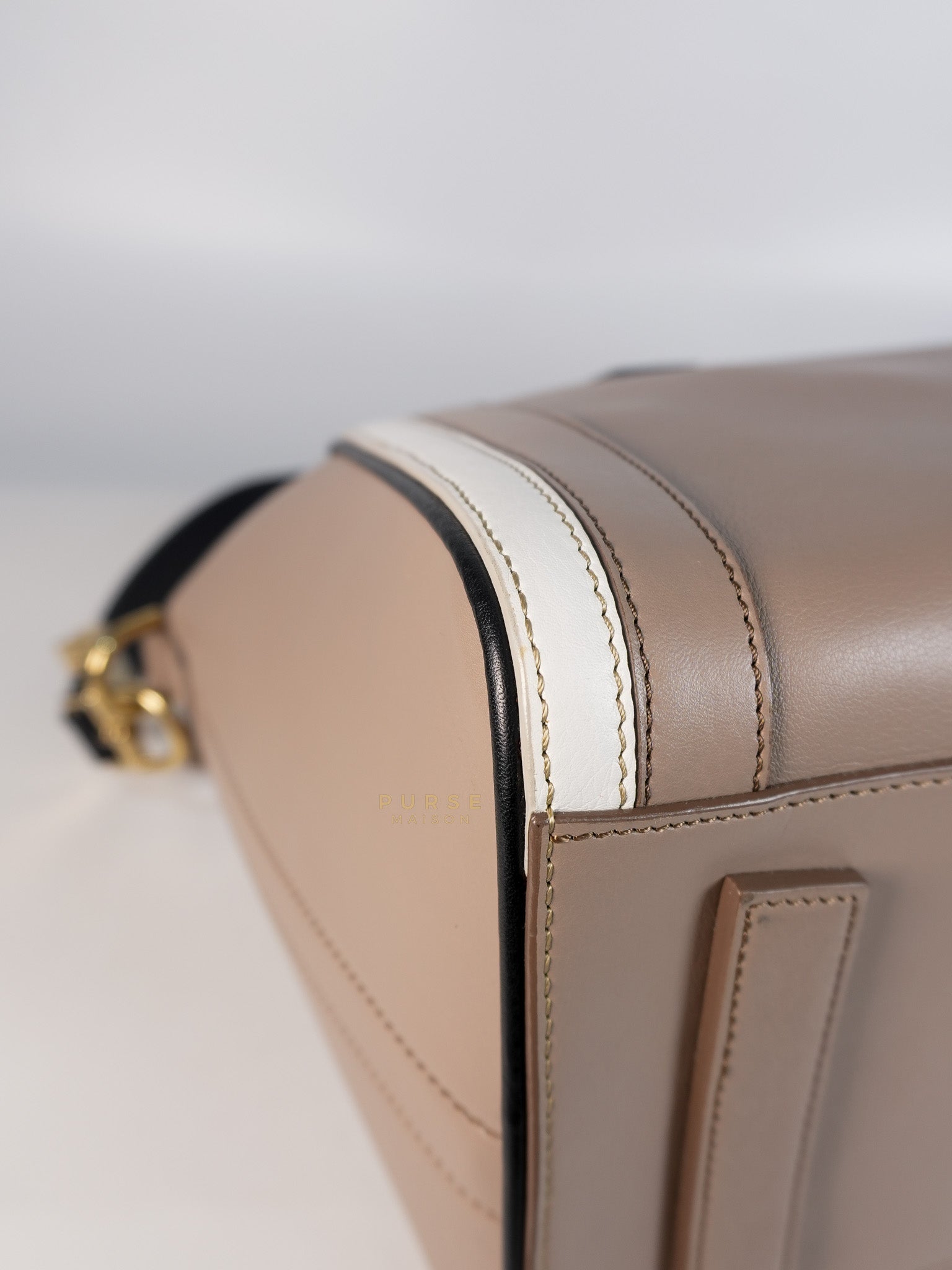 Antigona Tri-color Medium in Black/White/Beige Calfskin Leather | Purse Maison Luxury Bags Shop