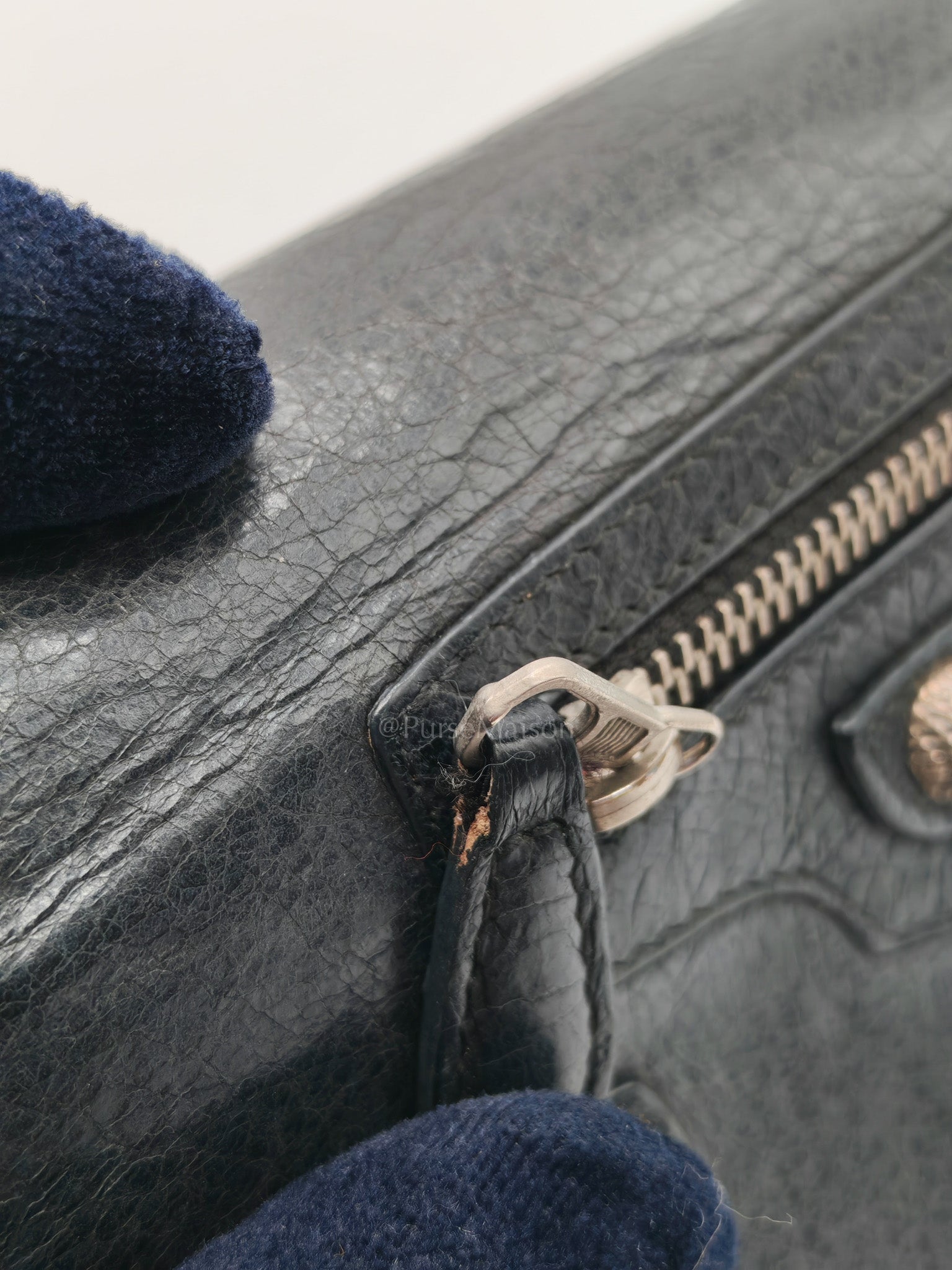 Arena Giant Continental Wallet in Black Leather | Purse Maison Luxury Bags Shop