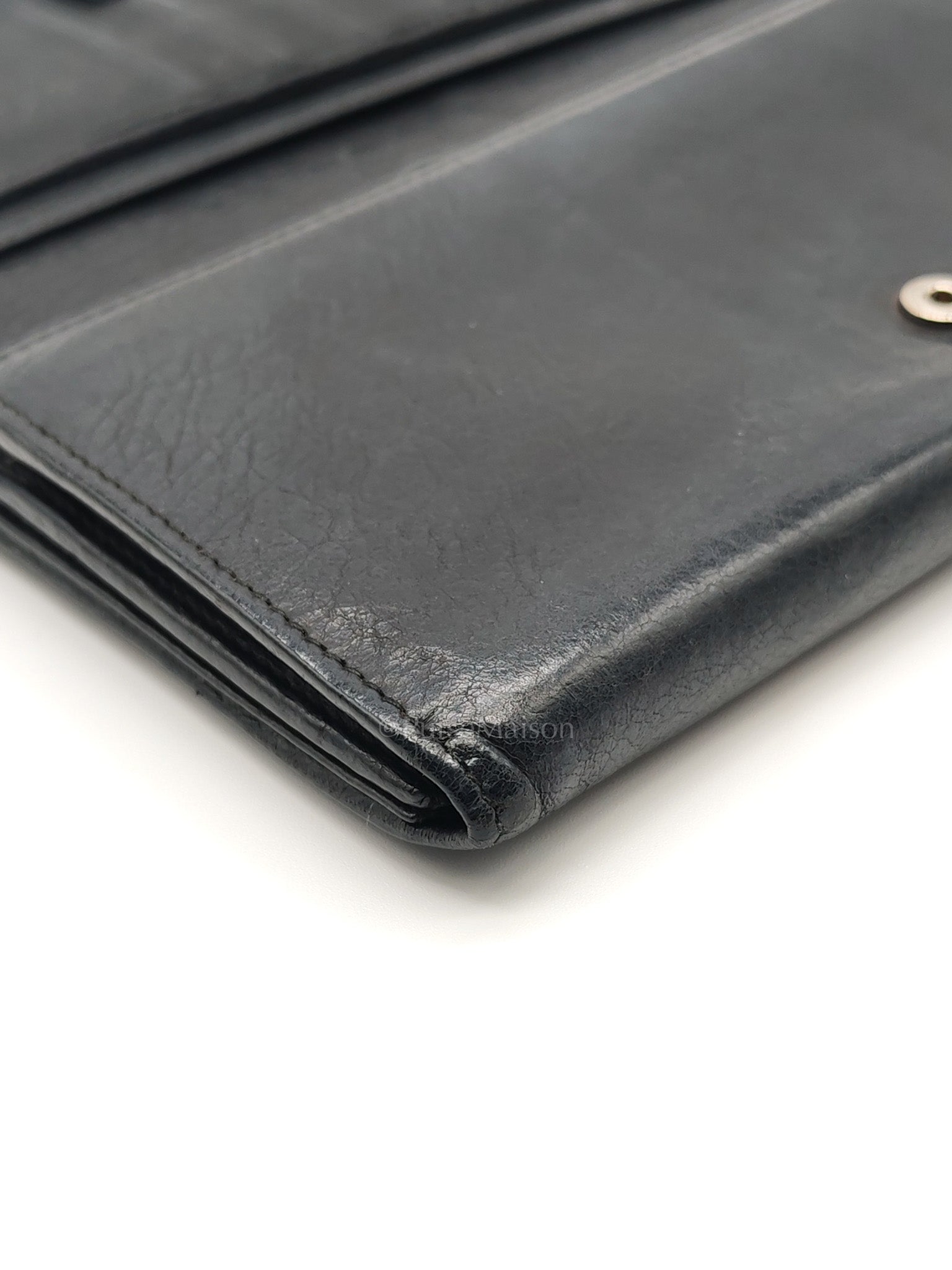 Arena Giant Continental Wallet in Black Leather | Purse Maison Luxury Bags Shop