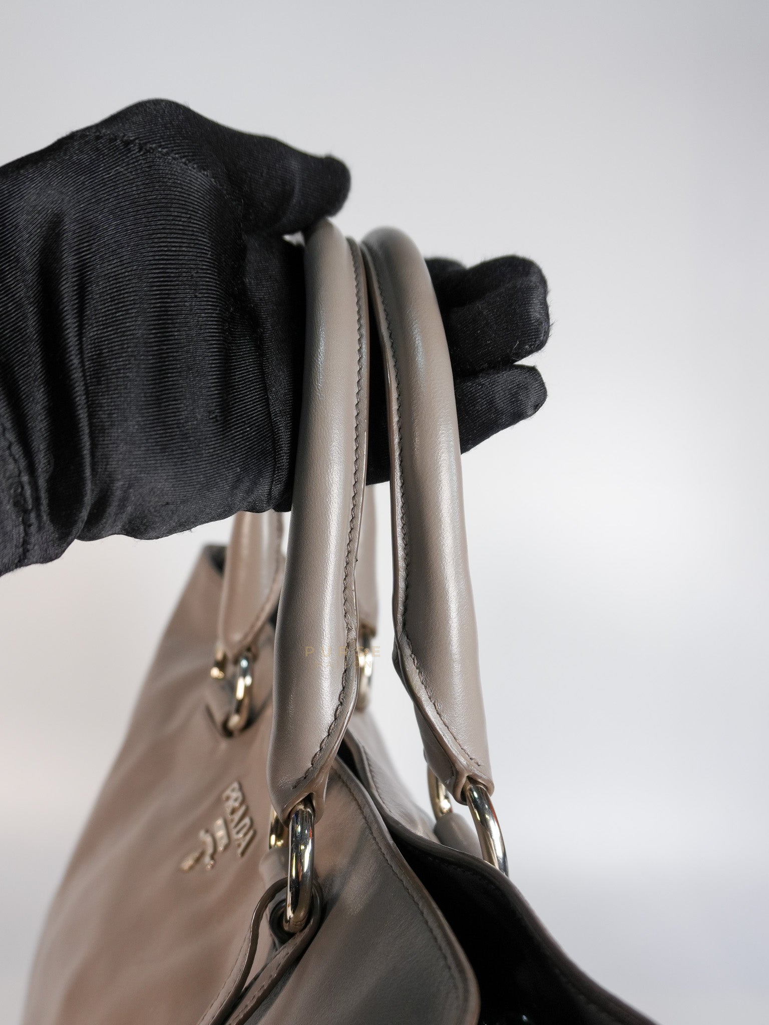 Argilla Large Gray Structured Tote Bag | Purse Maison Luxury Bags Shop