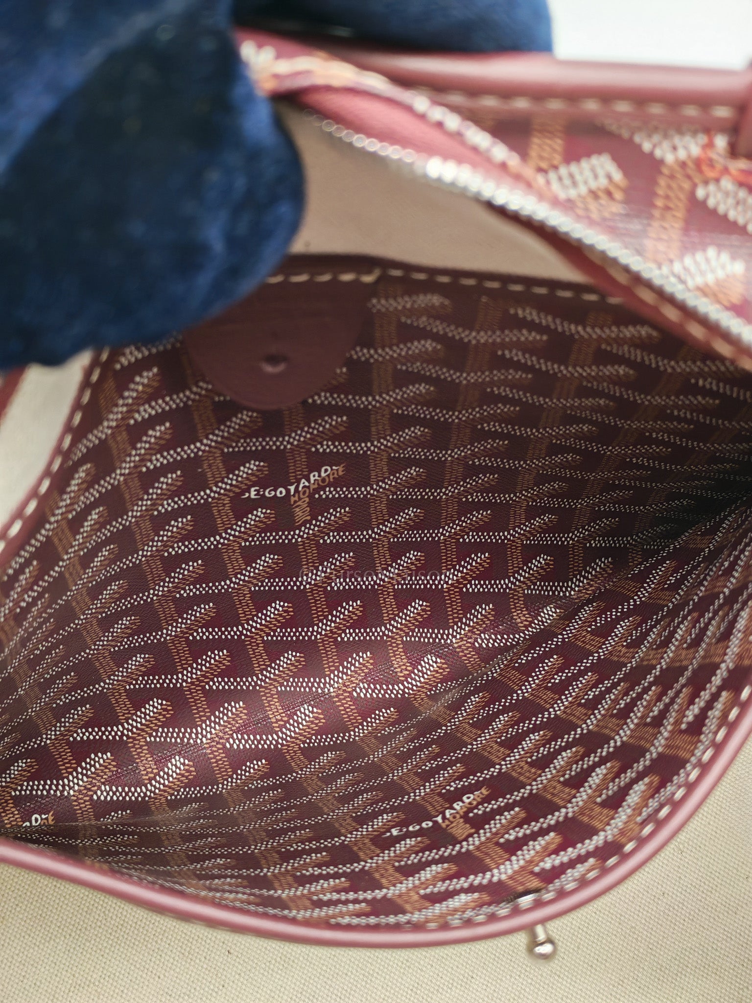 Artois PM in Burgundy Goyardine Canvas | Purse Maison Luxury Bags Shop
