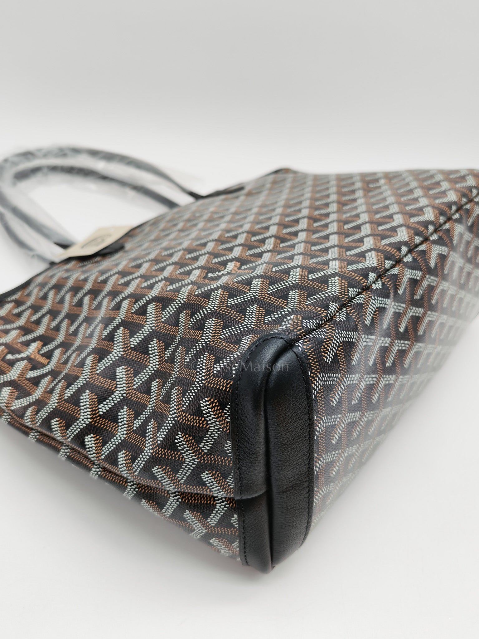 Artois PM Tote Bag in Black Goyardine Canvas | Purse Maison Luxury Bags Shop
