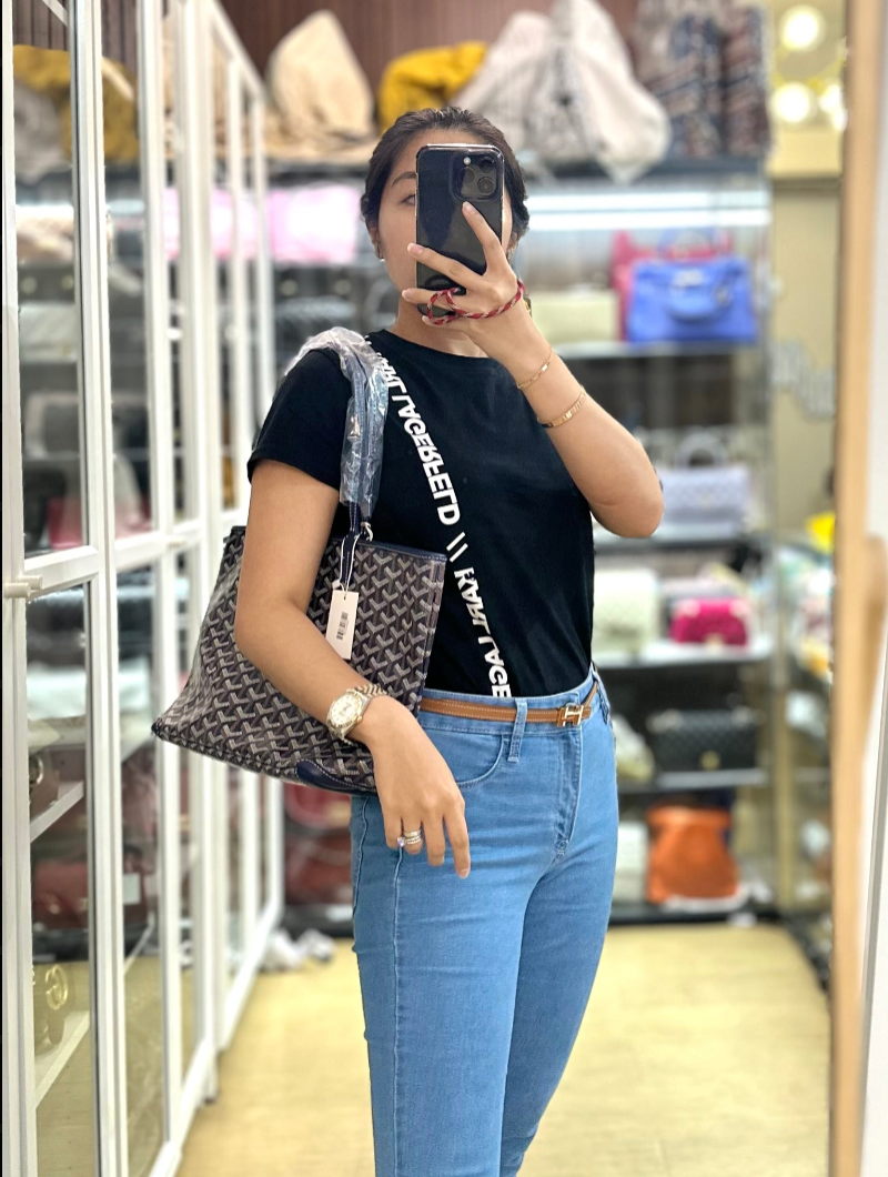 Artois PM Tote Bag in Navy Blue Goyardine Canvas | Purse Maison Luxury Bags Shop