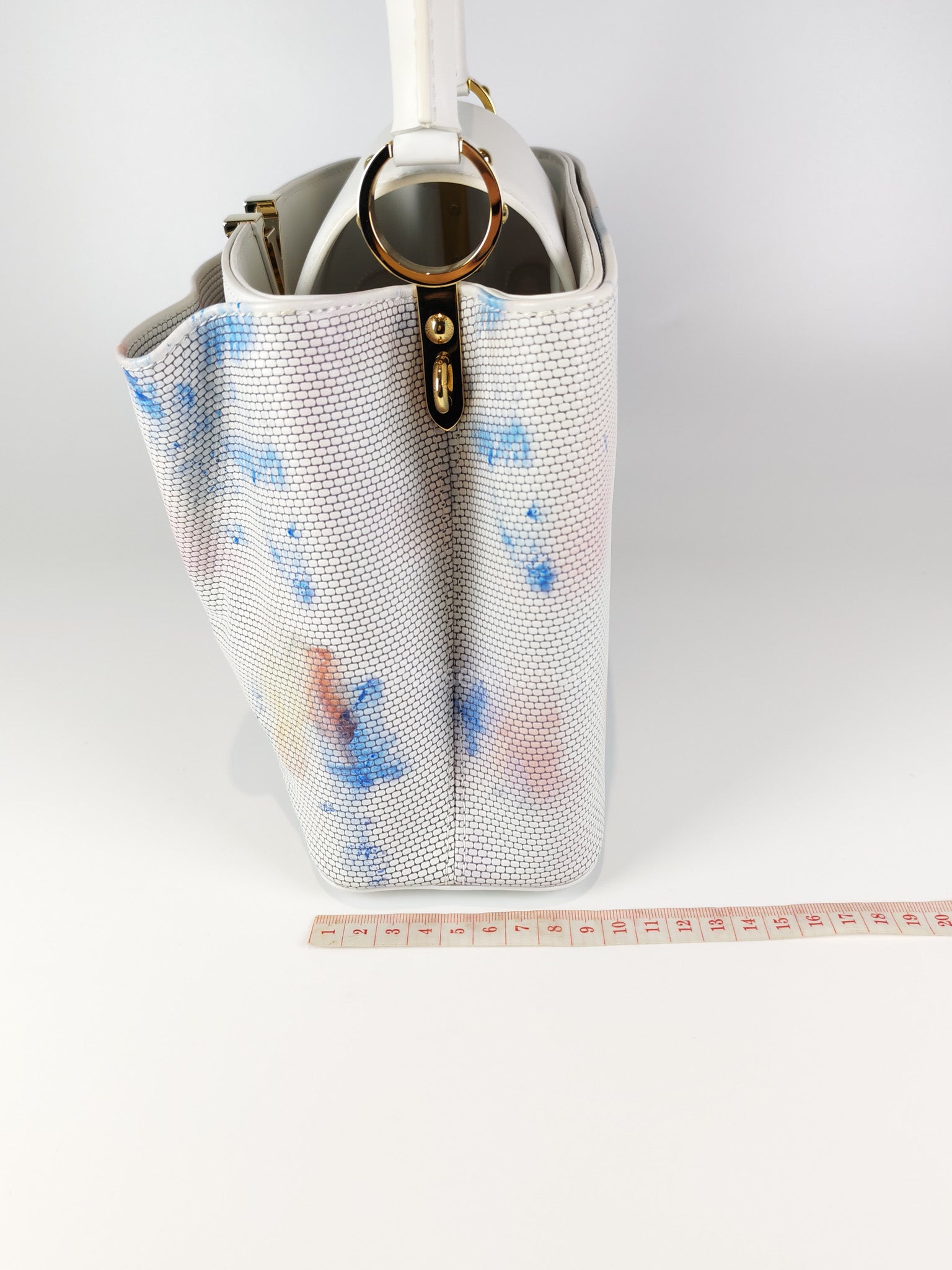 Arty Cappucines Limited Edition BB in White Taurillon Cowhide Leather (Microchip) | Purse Maison Luxury Bags Shop